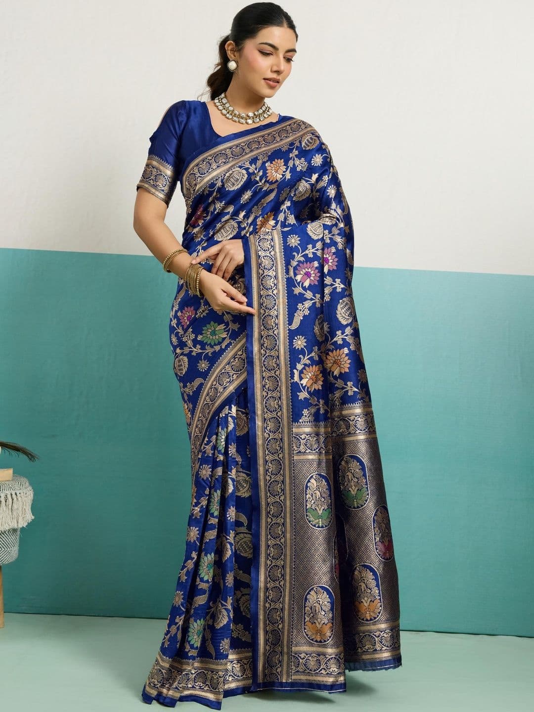 MAHALASA Banarasi Art Silk Zari Woven Work Bollywood Saree - view 1