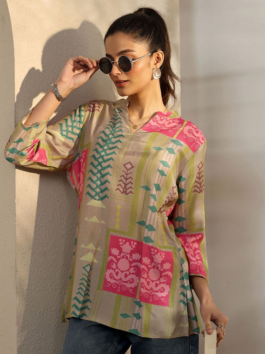 Libas Women Grey Geometric Printed Muslin Straight Short Kurti - view 1