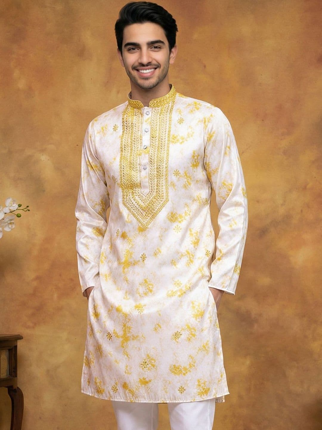 Jompers Men Geometric Embroidered Sequinned Kurta - view 1