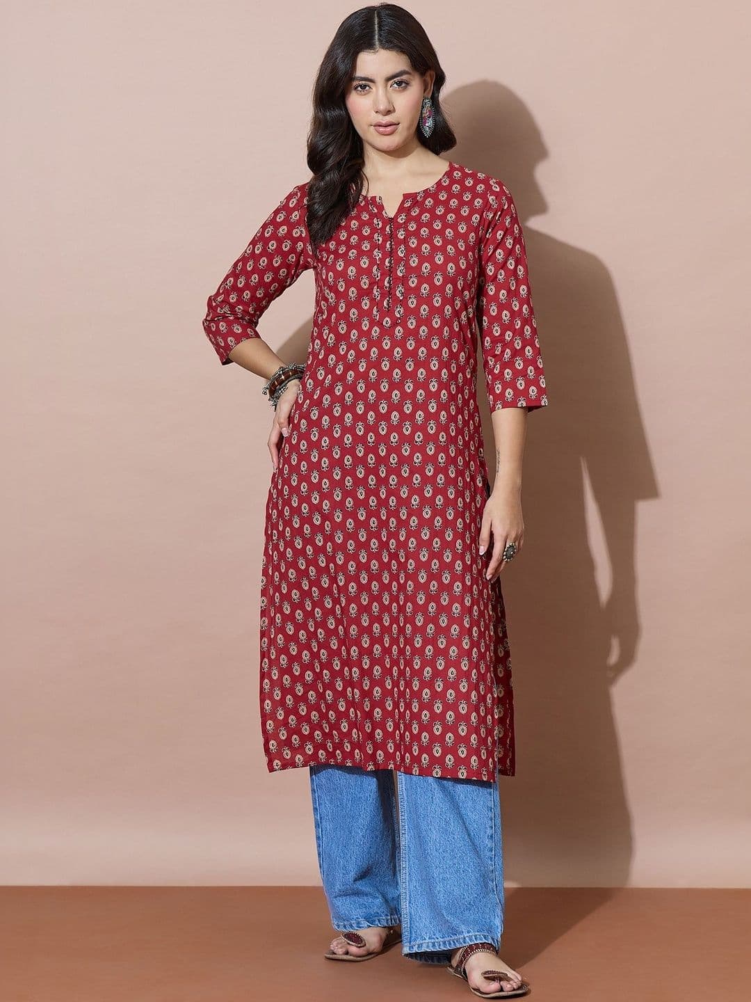 Varanga Women Floral Printed Thread Work Kurta - view 1