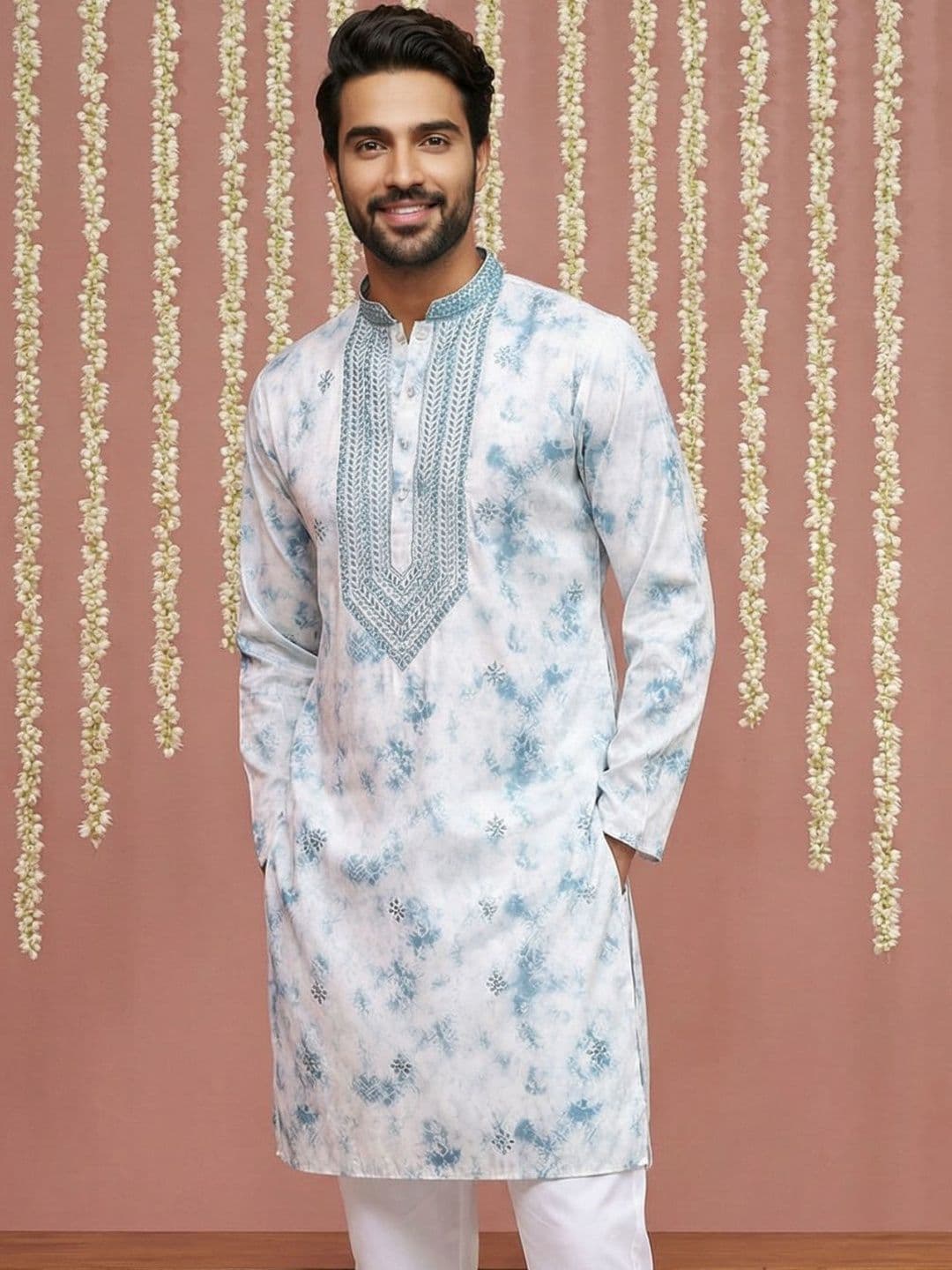Jompers Men Geometric Embroidered Sequinned Kurta - view 1