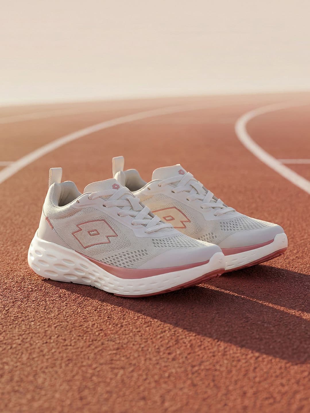 Lotto Women Aerostep Off White Running Shoes - view 1