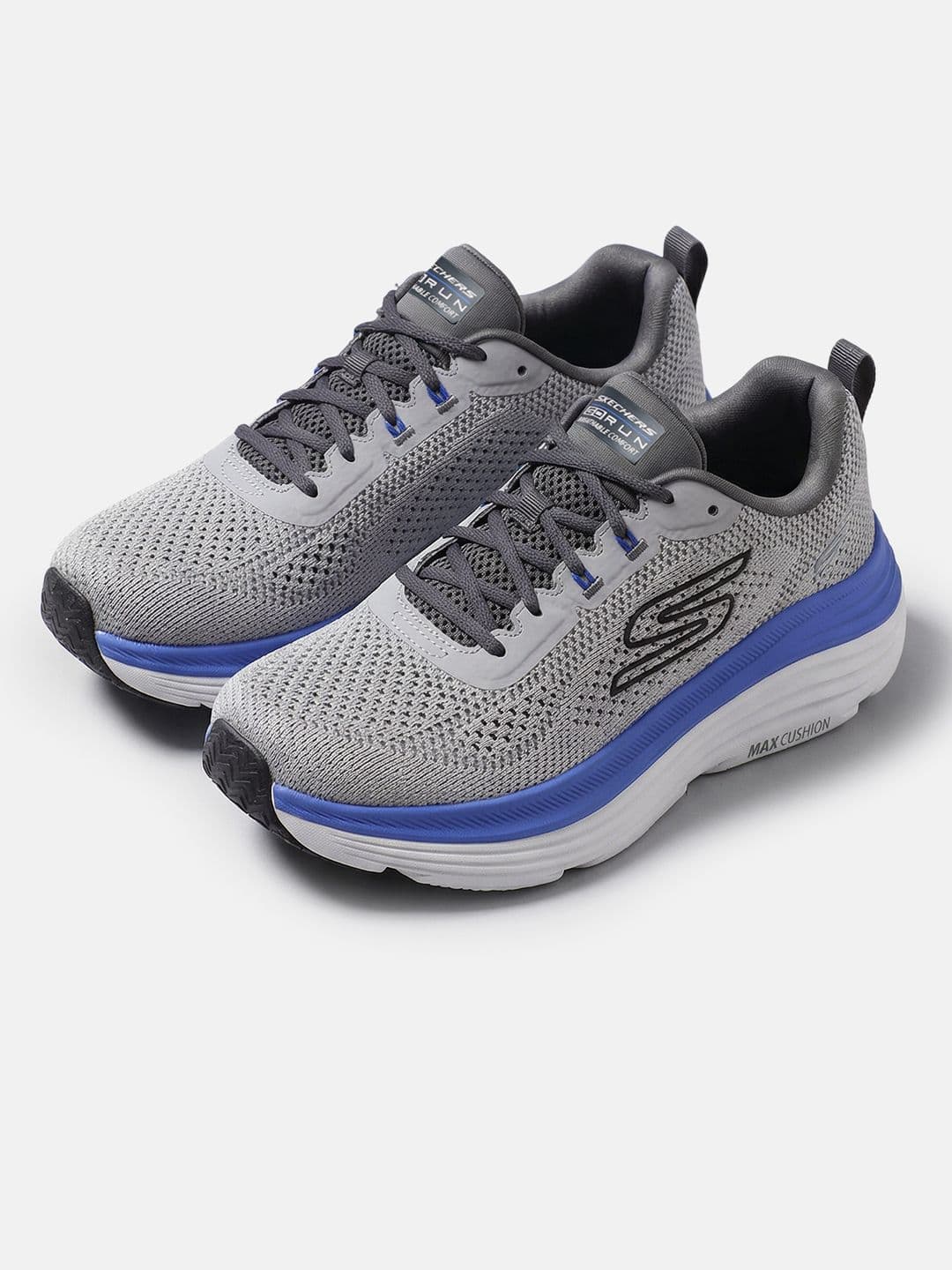 Skechers Men MAX CUSHIONING ENDEAVOUR - MA Walking Shoes - view 1