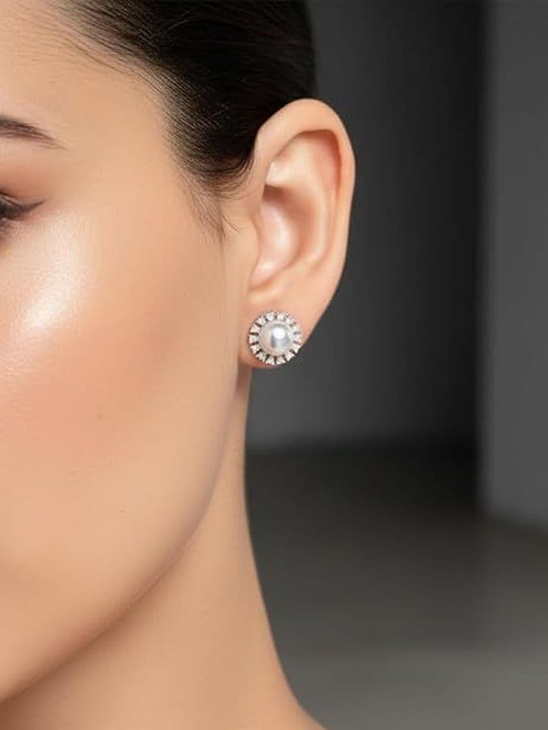 Nilu's Collection Oval Studs Earrings - view 1
