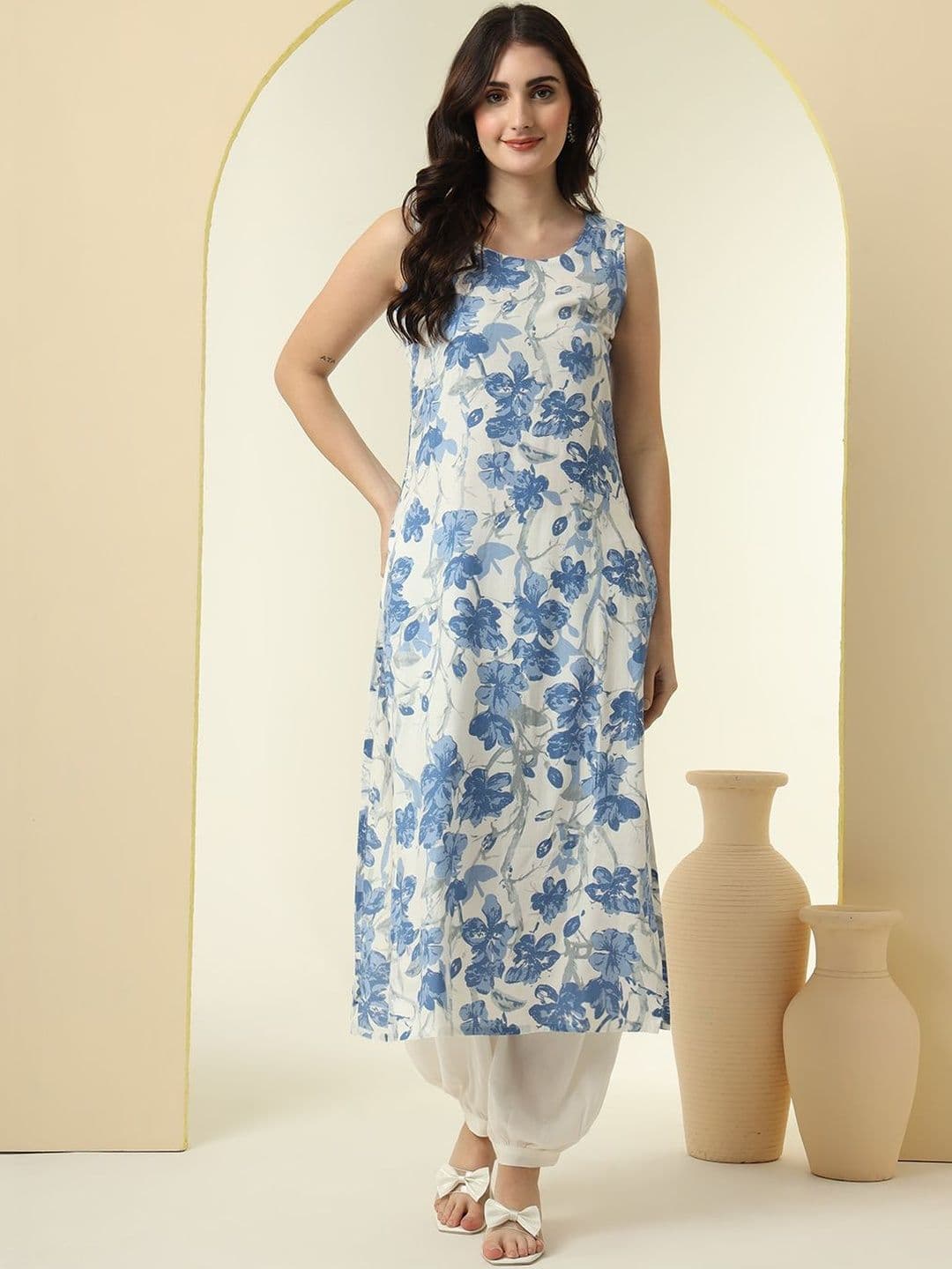 CHARMANT Women Printed Sequinned Kurta - view 1
