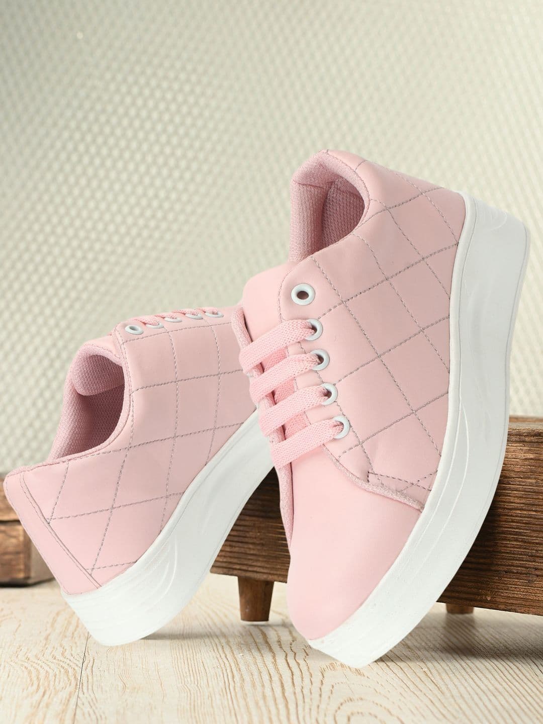 EVOLTAR Women Textured Sneakers - view 1