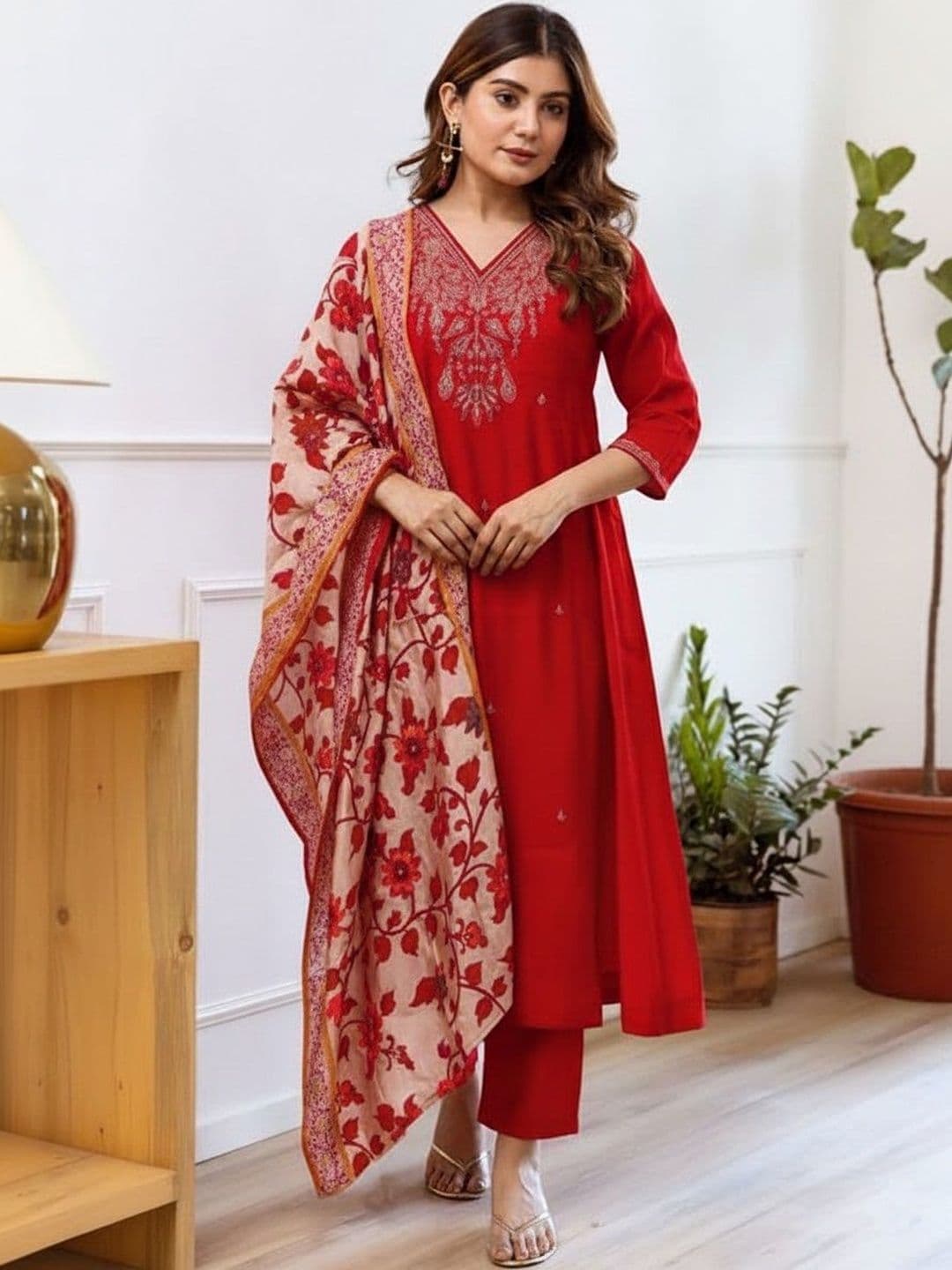 Keitra Women Ethnic Motifs Embroidered Regular Thread Work Pure Silk Kurta with Trousers & With Dupatta - view 1