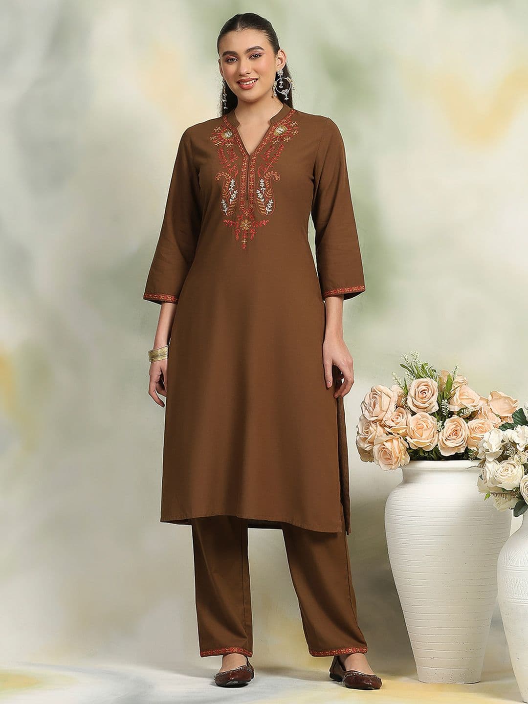 Nayam By Lakshita Women Cotton Linen Kurta Set with Floral Embroidery - view 1