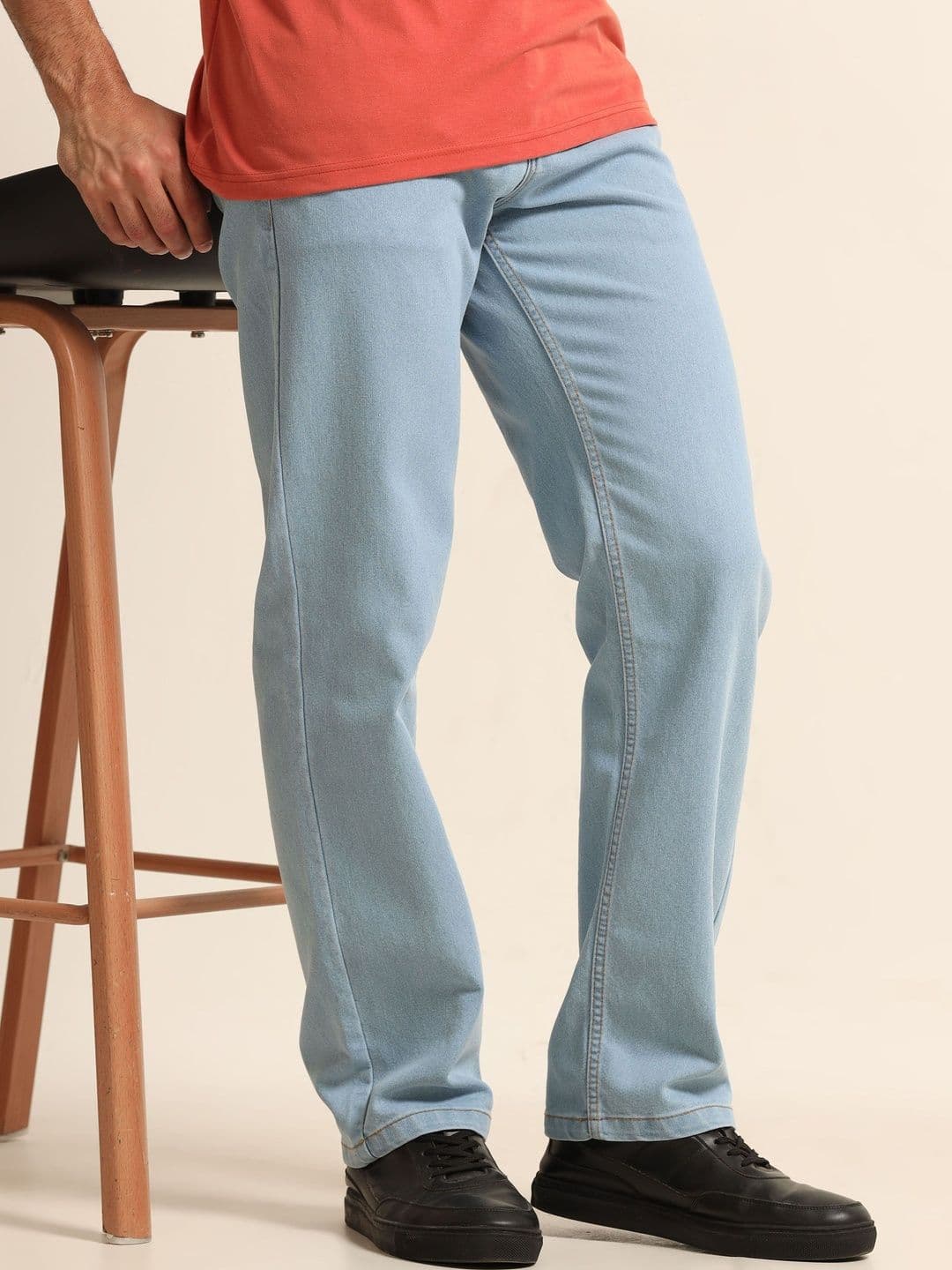 Bushirt Men Straight Fit Mid-Rise Jeans - view 1
