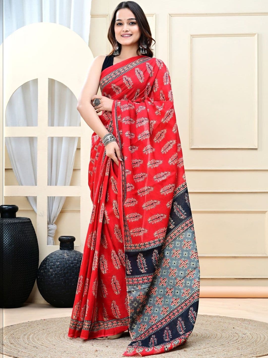 HERE&NOW Ethnic Motifs Pure Cotton Ikat Saree - view 1