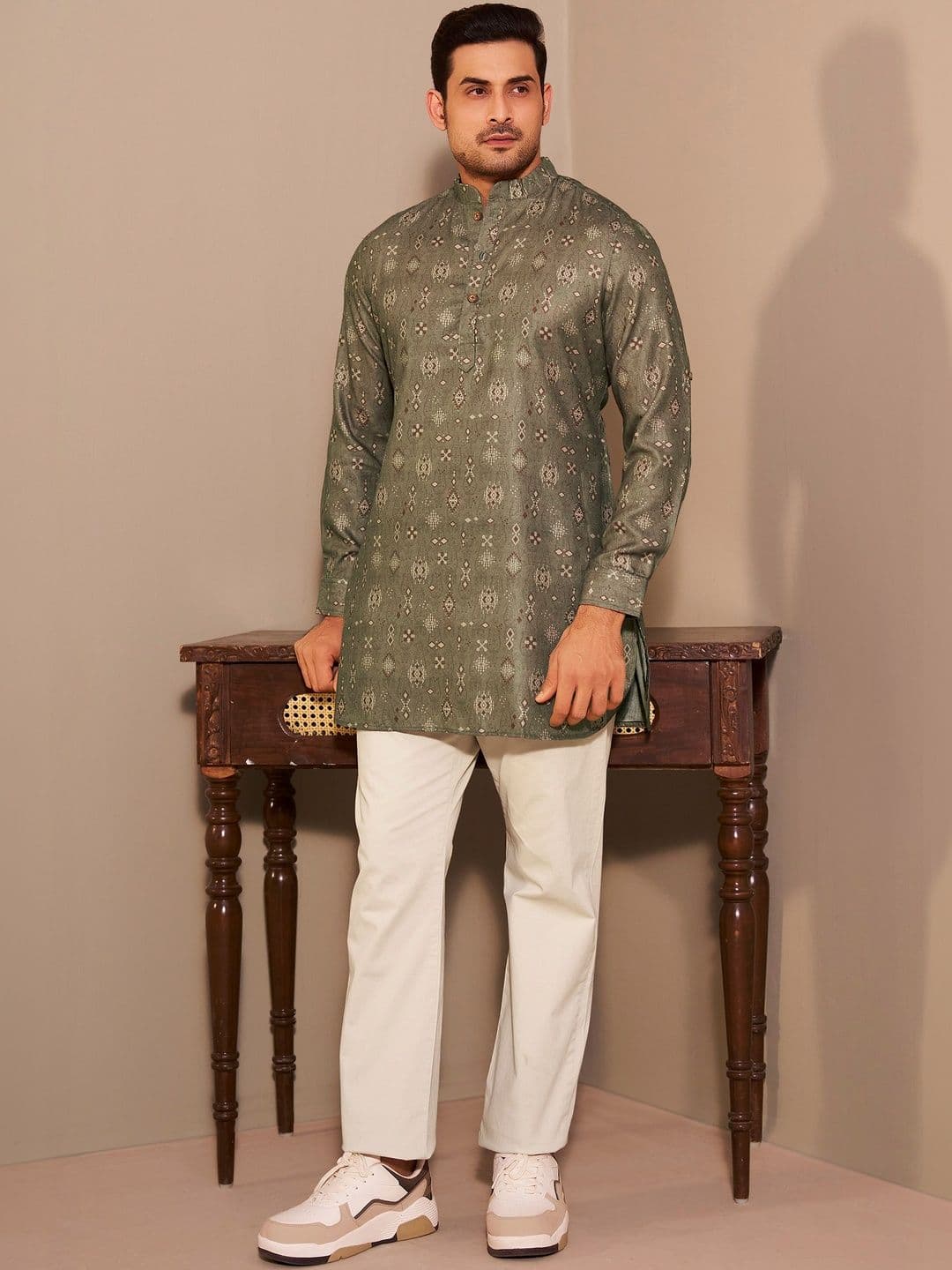 House of Pataudi Printed Mandarin Collar Above Knee Straight Kurtas - view 1