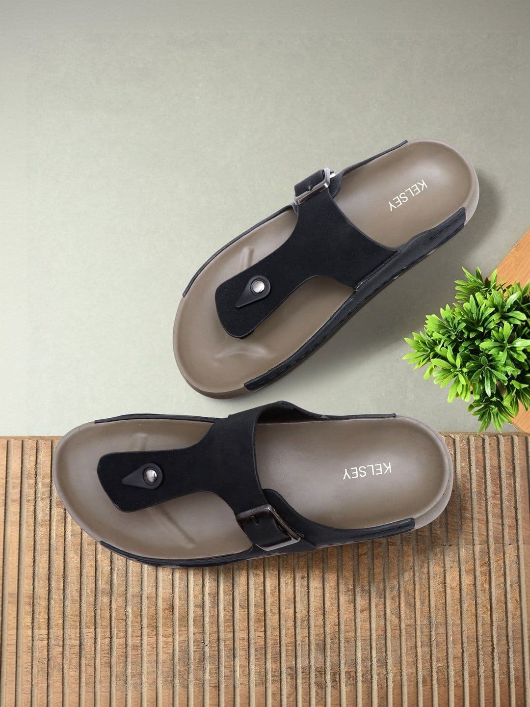 Kelsey Men Comfort Sandals - view 1