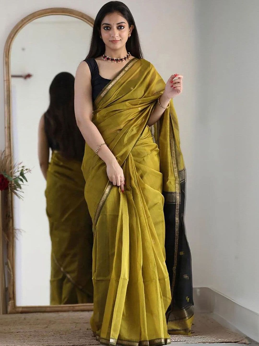 MISS WEARS Woven Design Zari Saree - view 1