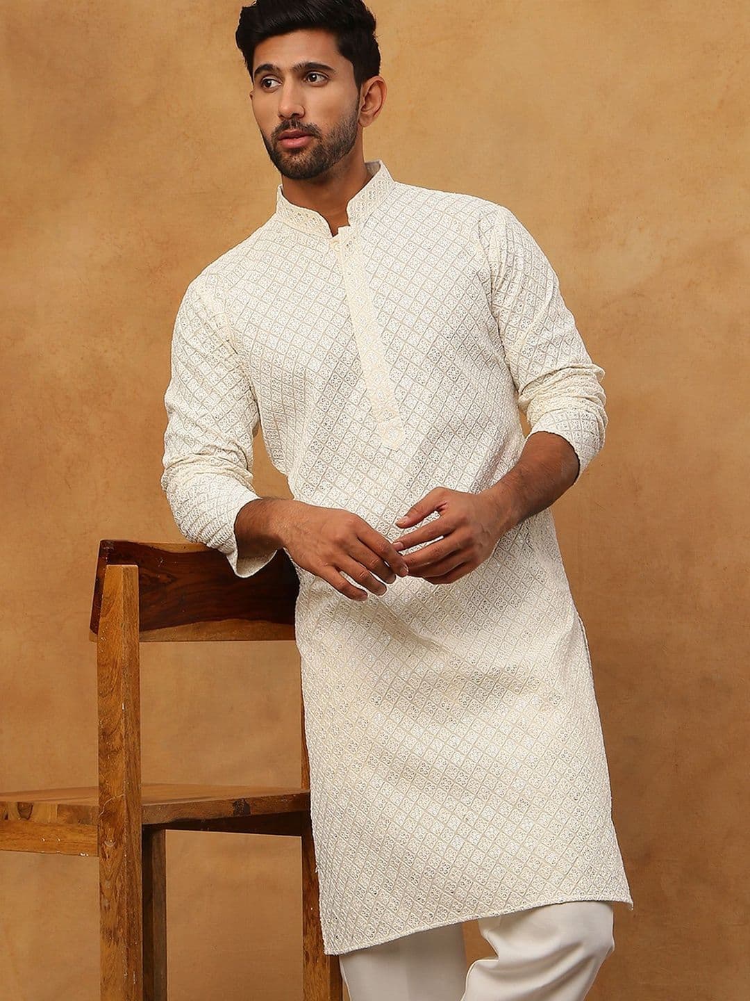 Jompers Men Geometric Embroidered Thread Work Kurta - view 1