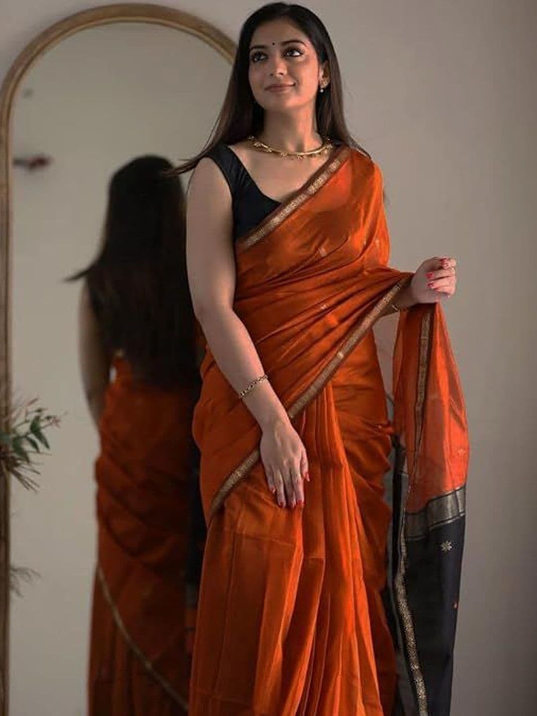 MISS WEARS Woven Design Zari Saree - view 1