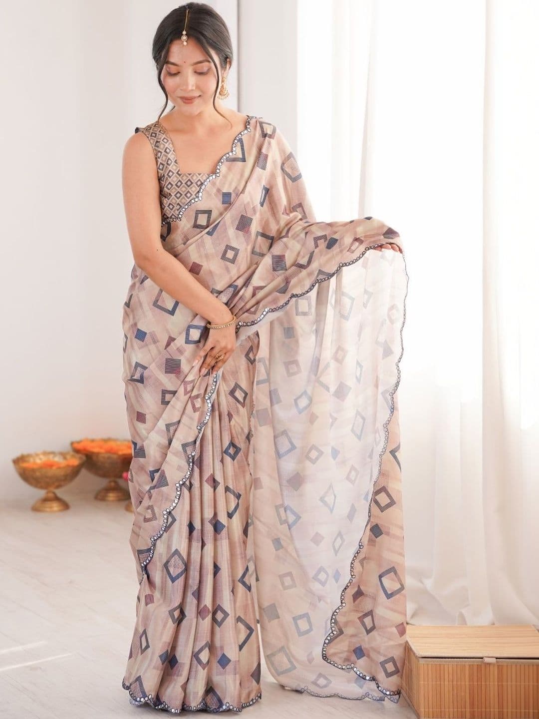 Panzora Sequinned Silk Blend Saree - view 1