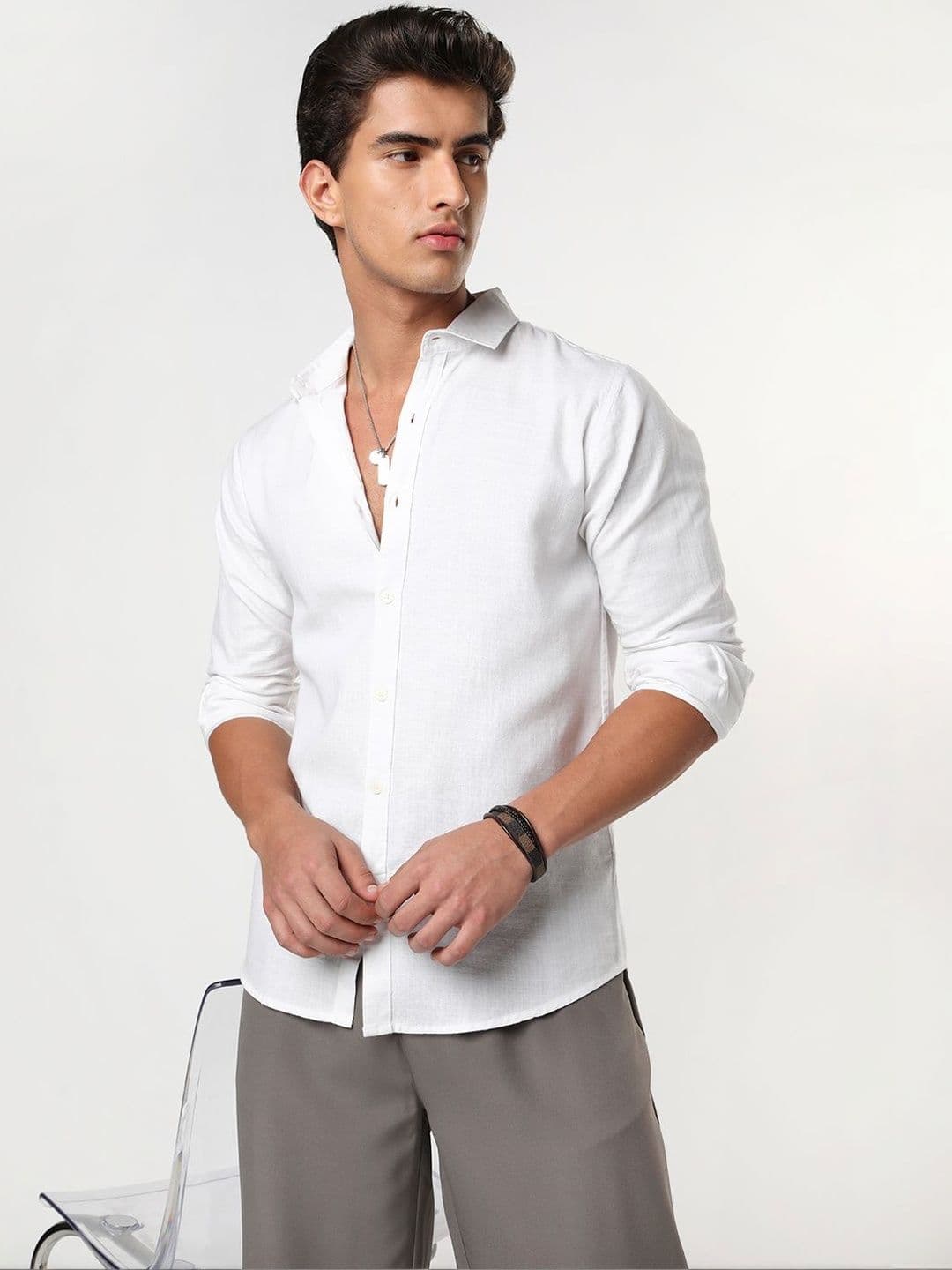 Urbano Fashion Men White Linen Blend Full Sleeve Relaxed Fit Casual Solid Shirt - view 1