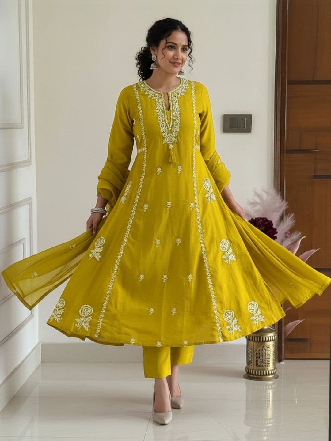 Ecolors Fab Women Ethnic Motifs Embroidered Panelled Thread Work Chanderi Cotton Kurta with Trousers & With - view 1