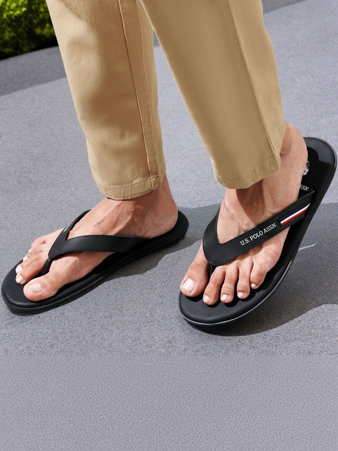 U.S. Polo Assn. Men Thong Flip-Flops - view 1