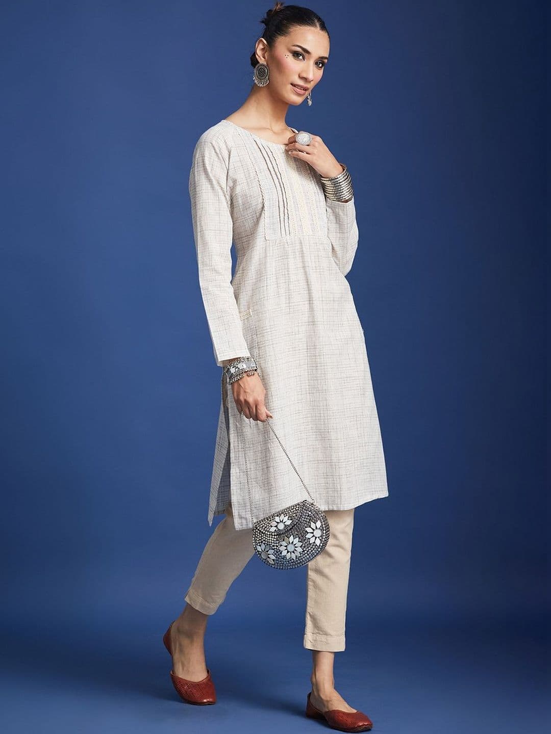 Taavi Woven Design Legacy Straight Kurta With Pocket - view 1