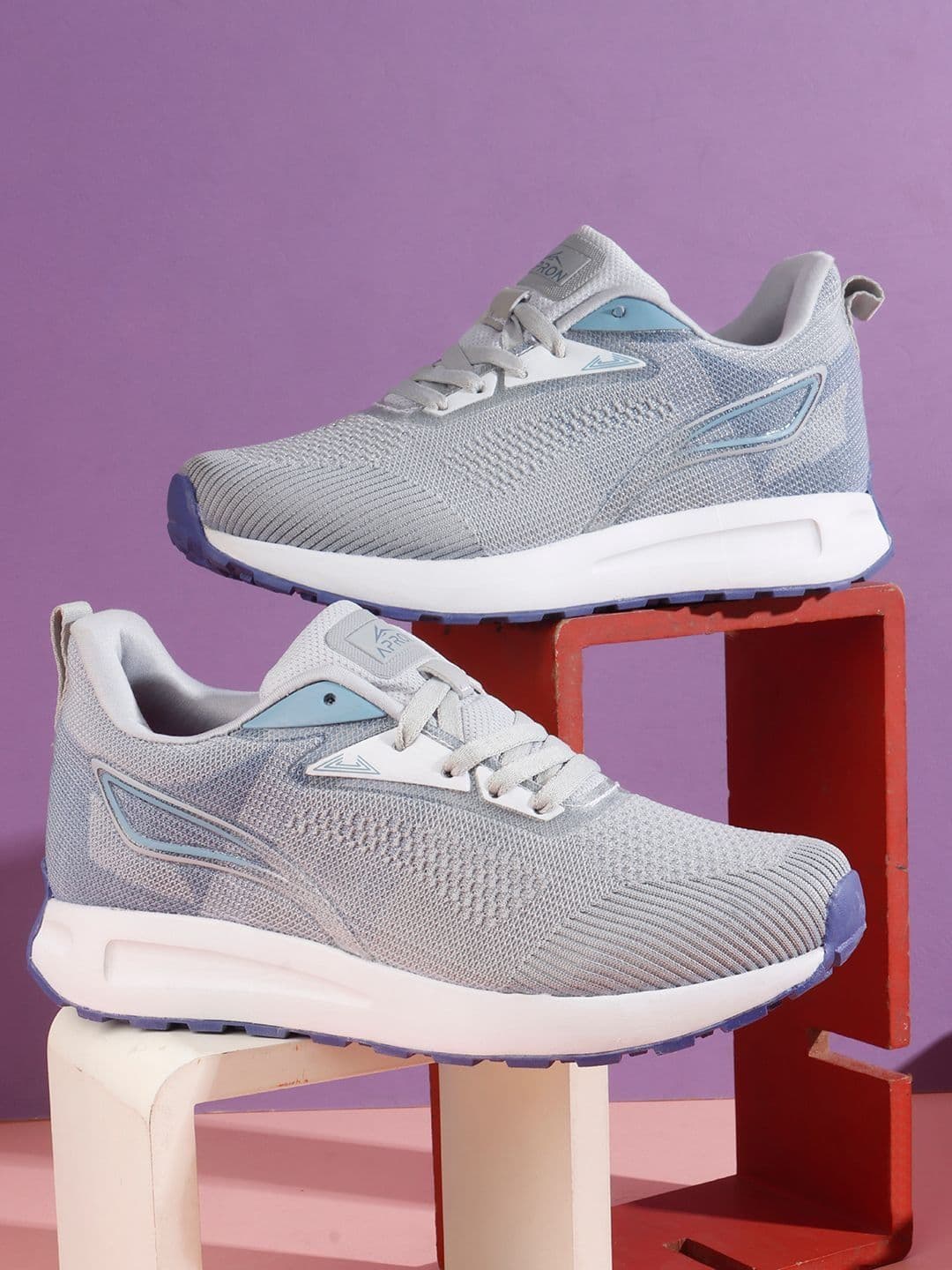 APRON Men Mesh Running Non-Marking Shoes - view 1
