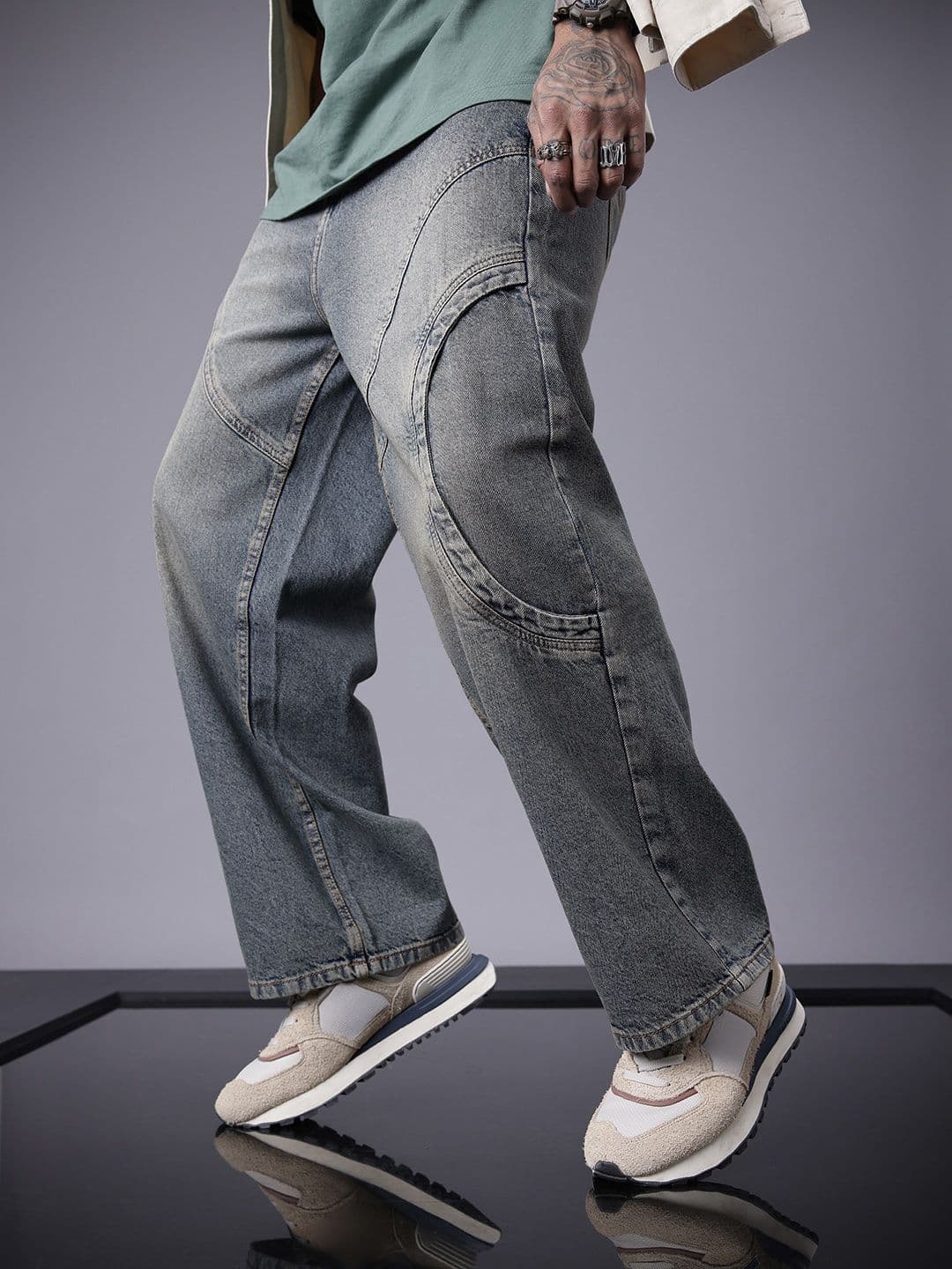 SOKO STREET Men Pure Cotton Relaxed Fit Panelled Heavy Fade Jeans - view 1