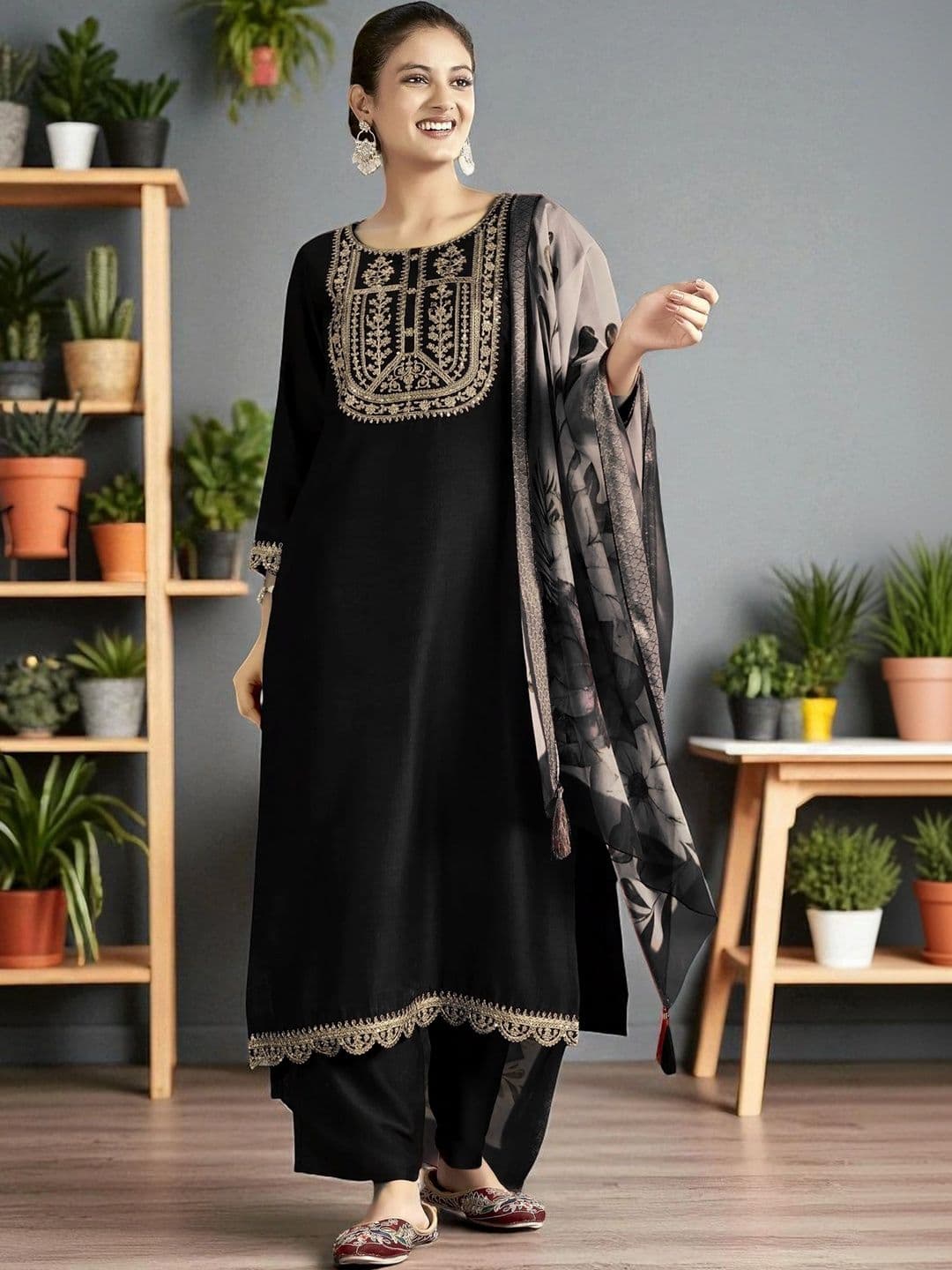 sundaram enterprises Women Ethnic Motifs Embroidered Regular Thread Work Kurta with Patiala & With Dupatta - view 1