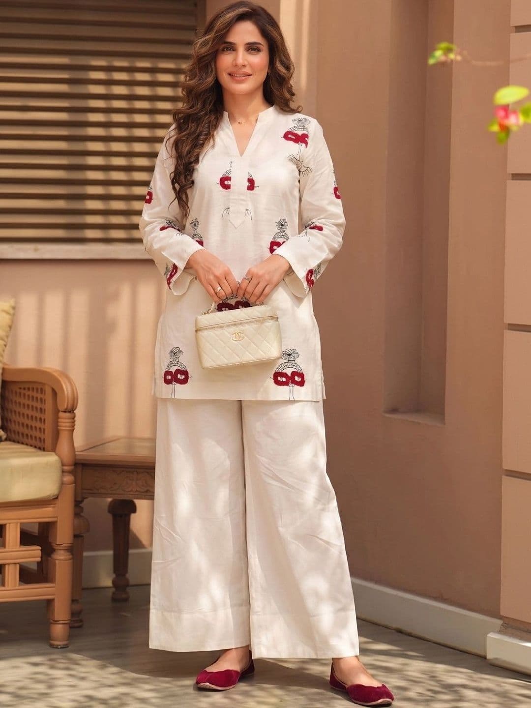 Aaghnya GoSriKi Women's Plus Size White Cotton Blend Printed Short Kurta With Farshi Salwar Set - view 1
