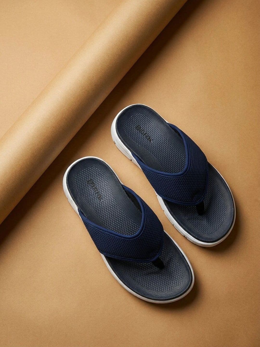 Big Fox Men Open Slip On Toe T-Strap Thong Flip-Flops - view 1