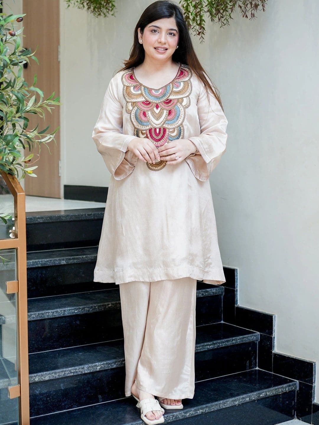 Sangria Women Ethnic Motifs Embroidered Regular Thread Work Silk Crepe Kurta with Palazzos - view 1
