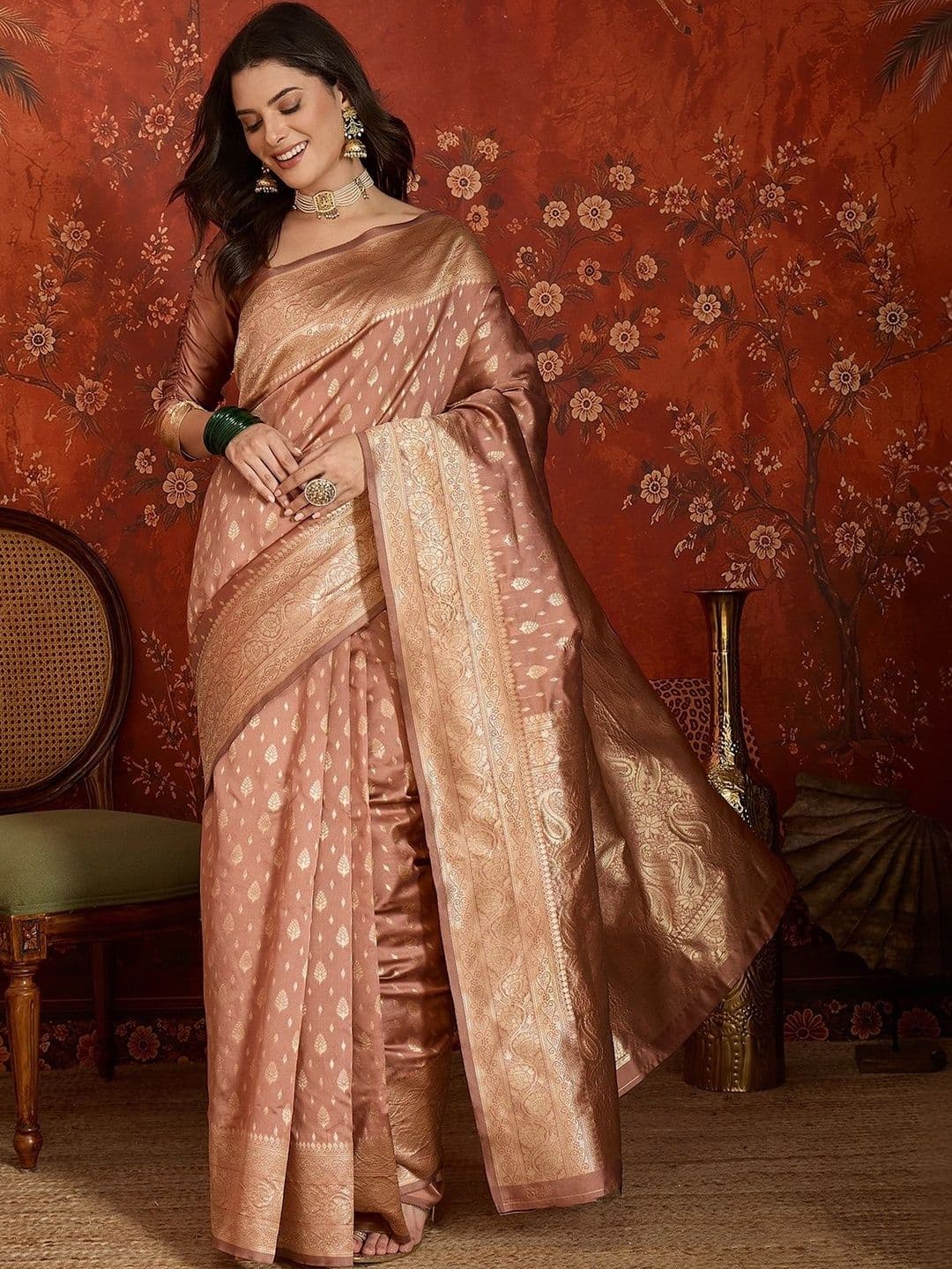 Sangria Woven Design Zari Silk Blend Banarasi Saree - view 1