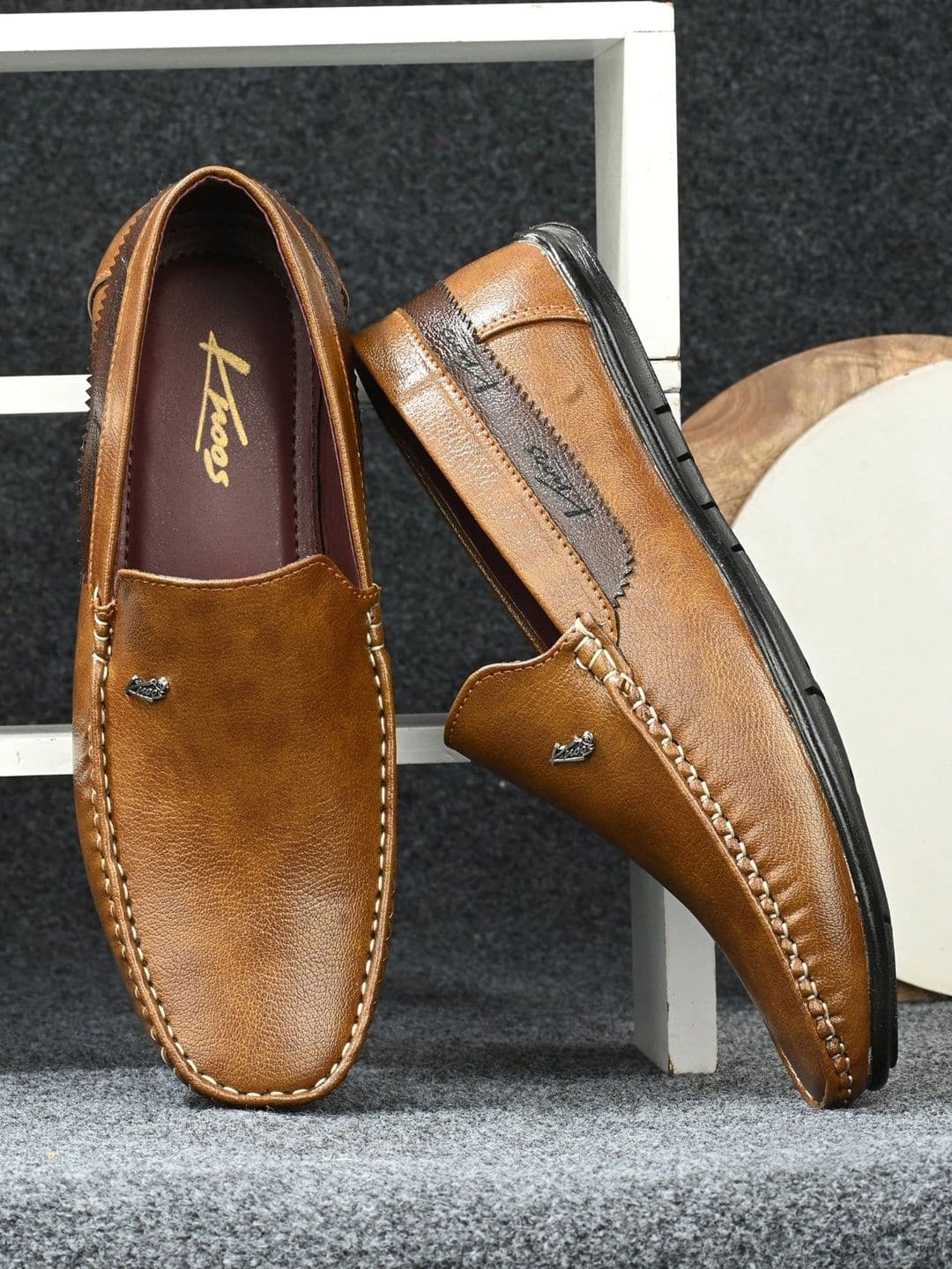 knoos Heritage Men Round Toe Formal Loafers - view 1