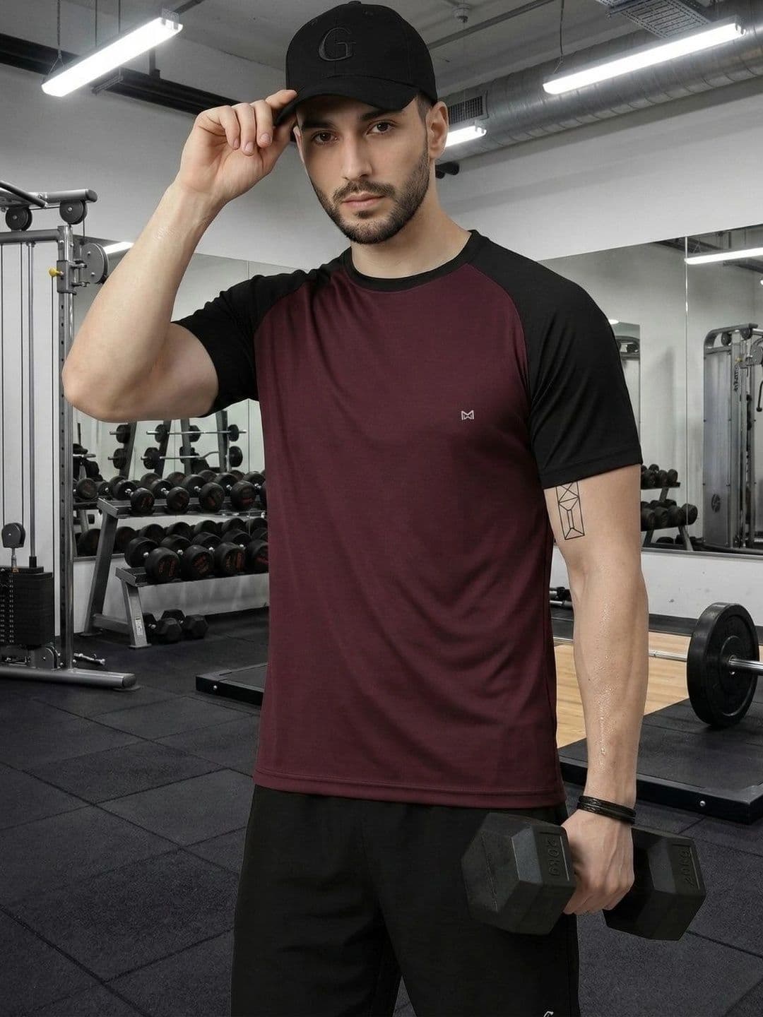 White Moon Men Brand Logo Colourblocked T-shirt - view 1