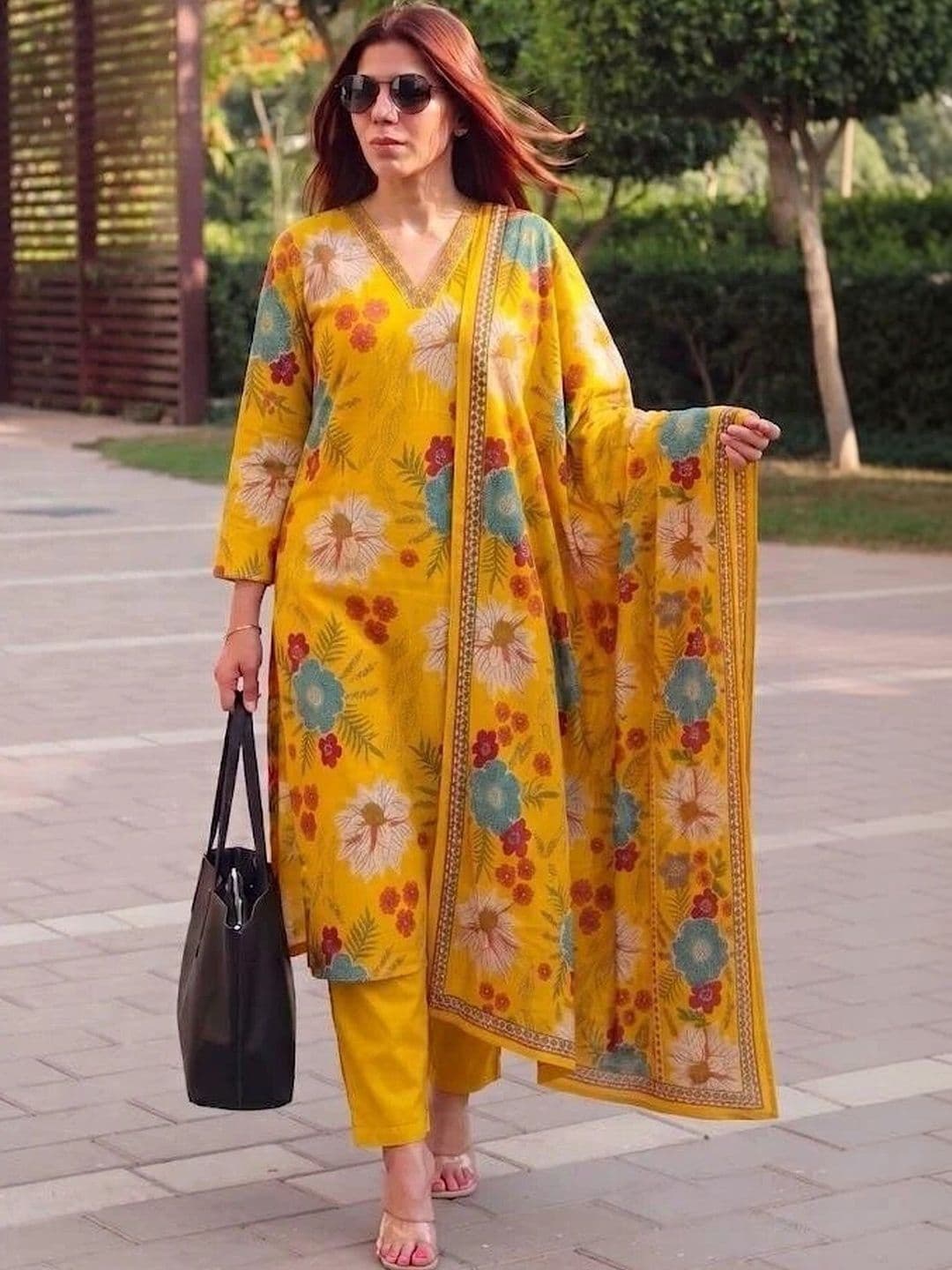 MYRIE Women Floral Printed Regular Kurta with Trousers & With Dupatta - view 1
