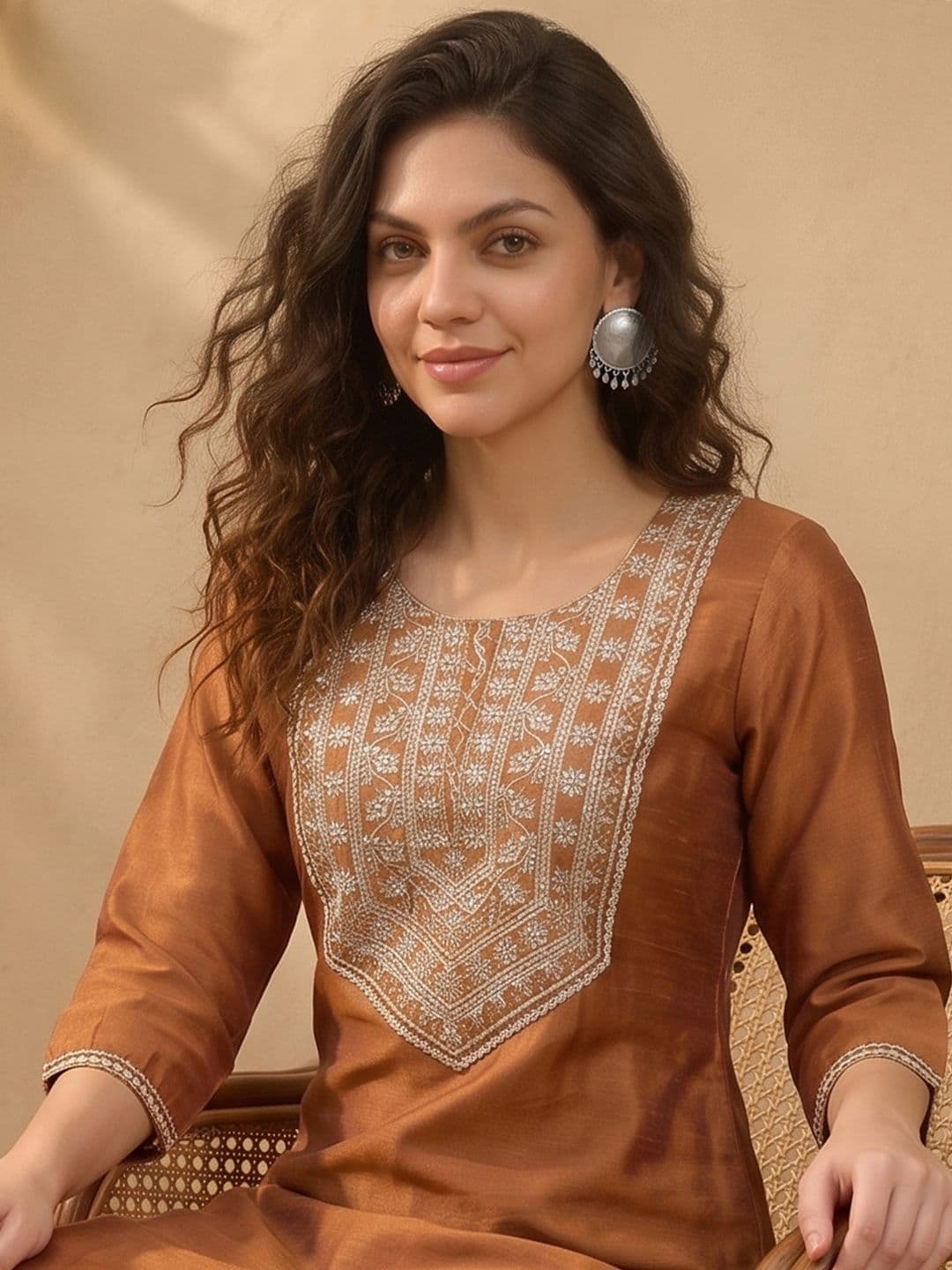 Janasya Embroidered Ethnic Embellished Silk Kurta - view 1