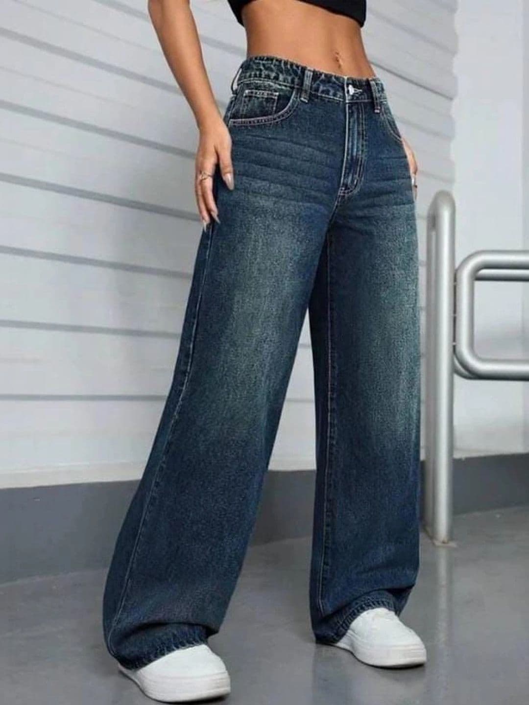 Mast & Harbour Women High-Rise Light Fade Jeans - view 1