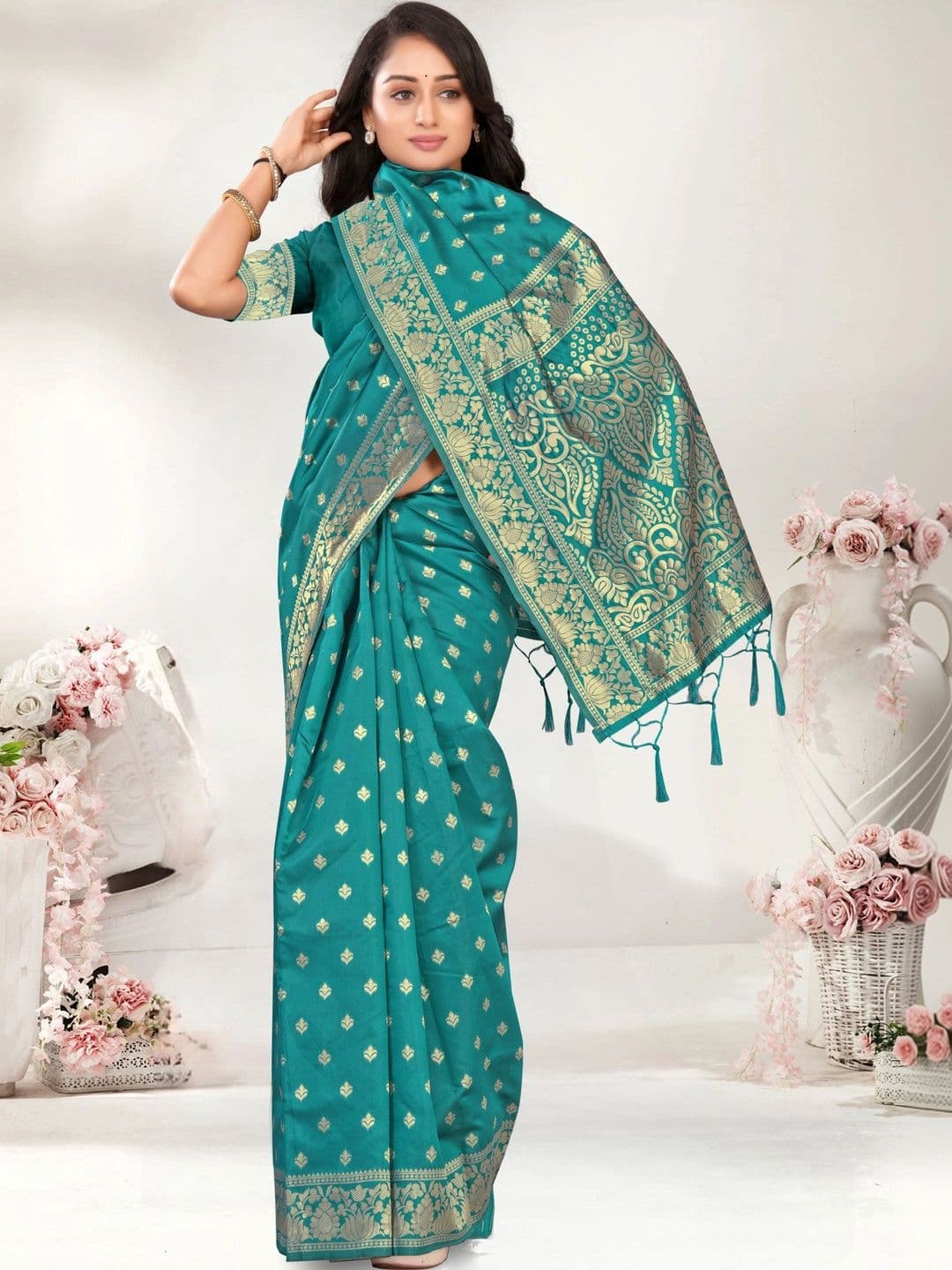 Vedresa Woven Design Zari Silk Cotton Banarasi Saree - view 1