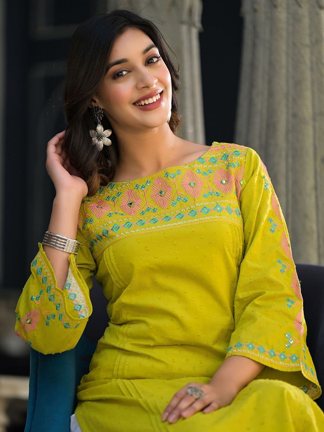 Varanga Women Floral Thread Embroidered Yoke Design Straight Kurta - view 1
