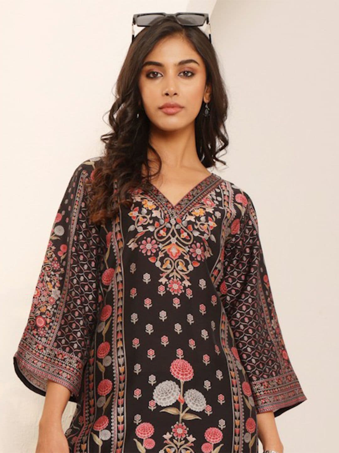 Varanga Floral Printed V-Neck A-Line Chanderi Silk Straight Kurta with Trousers - view 1