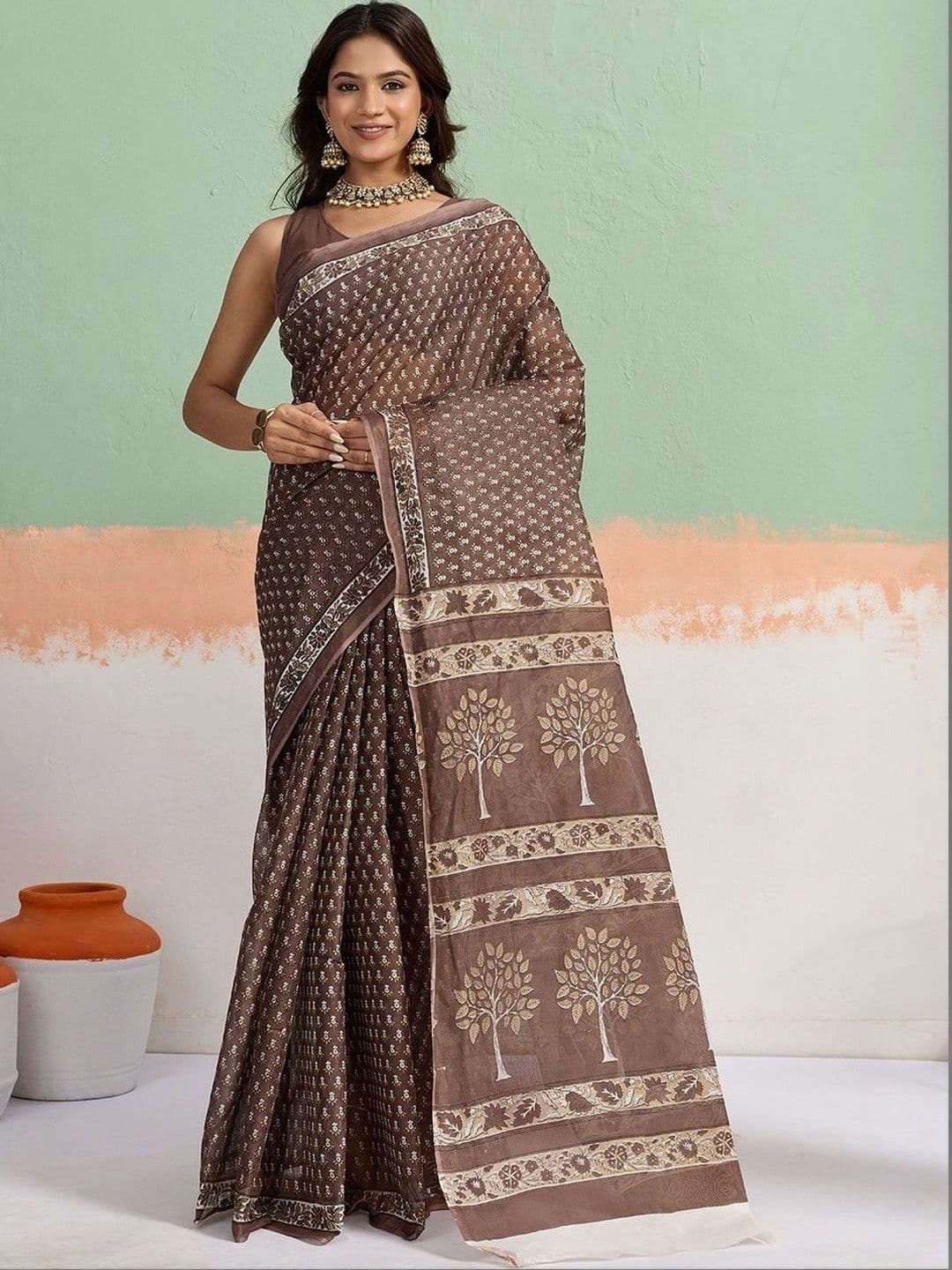 alkaa fashion Floral Linen Blend Saree - view 1