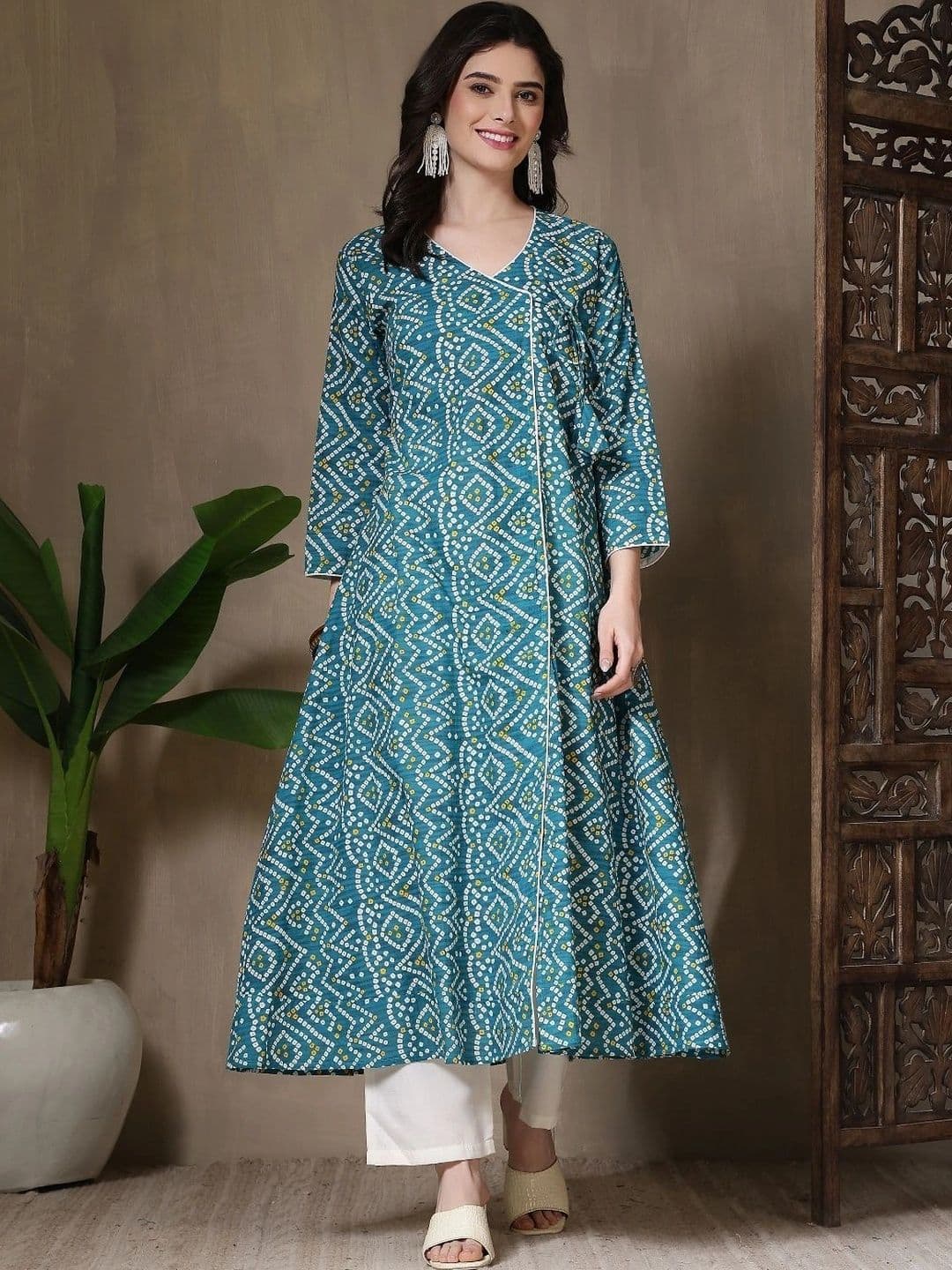 Sangria Women Bandhani Printed Anarkali Kurta - view 1