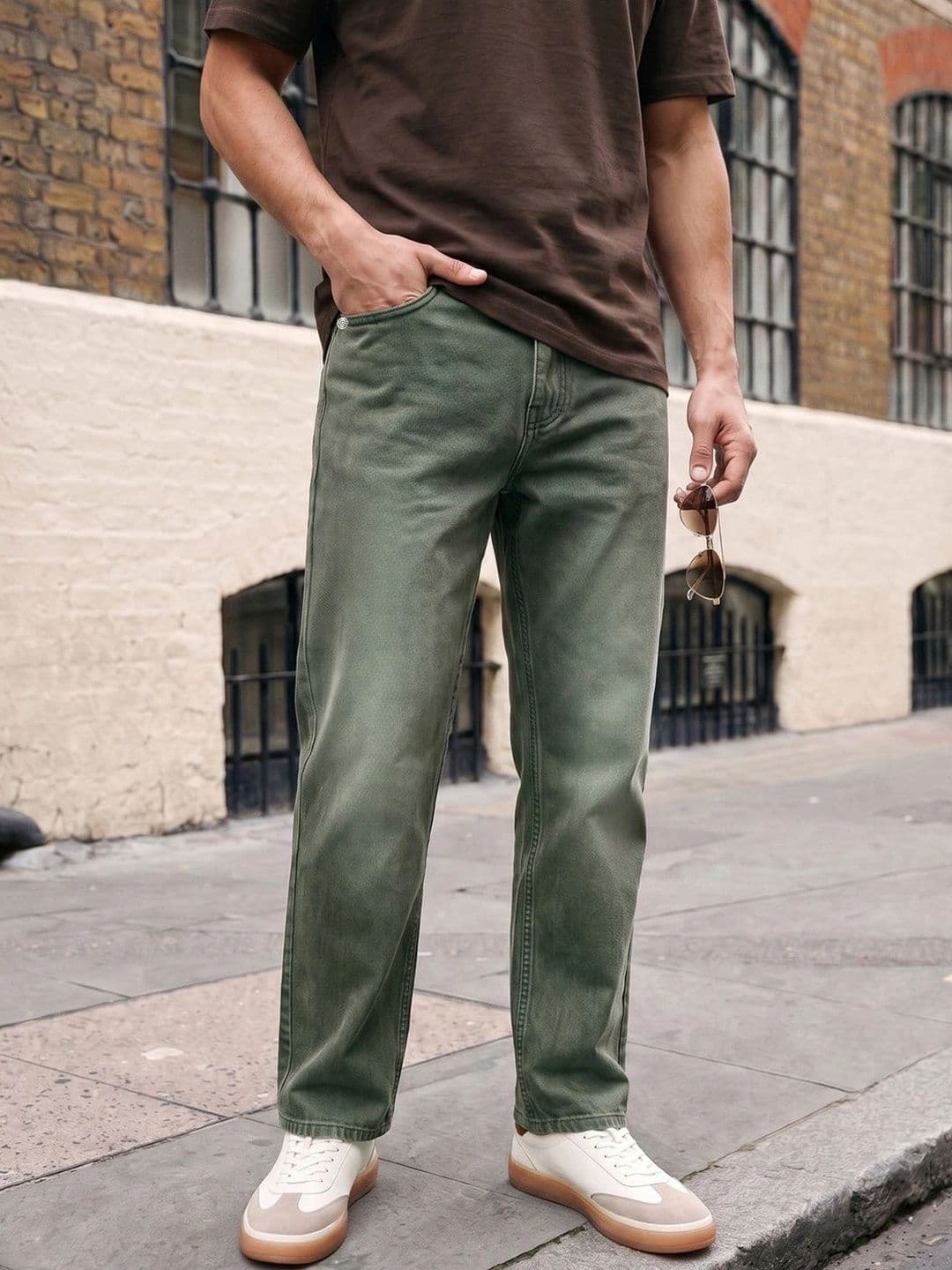 Urbano Fashion Men Relaxed Fit Mid-Rise Light Fade Jeans - view 1