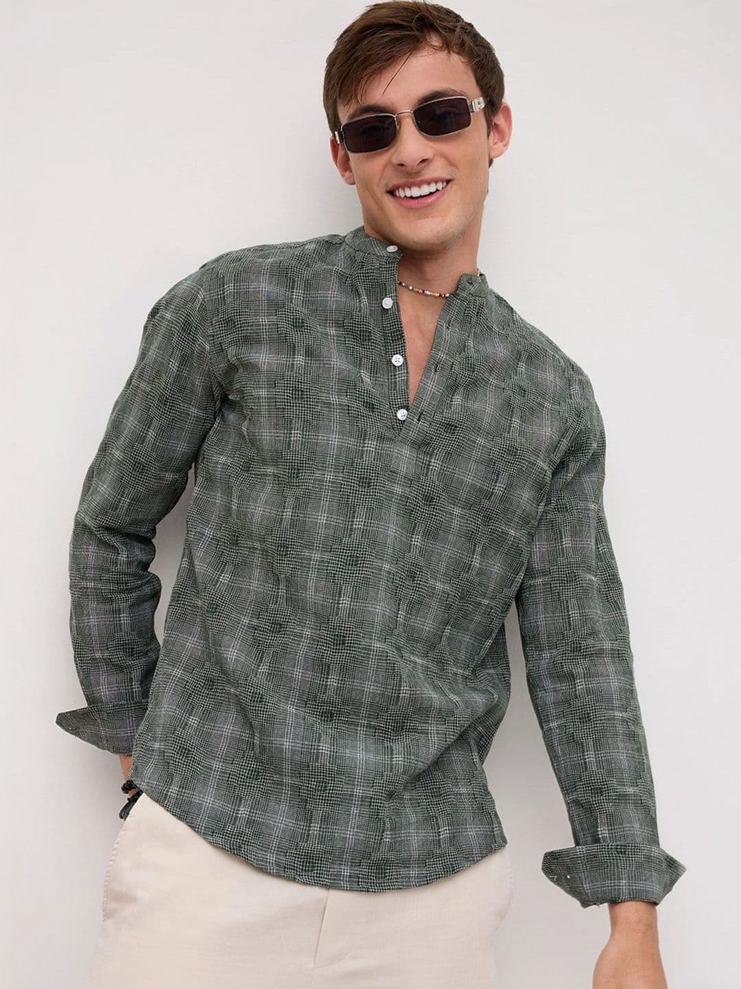 VASTRADO Men Checked Kurta - view 1