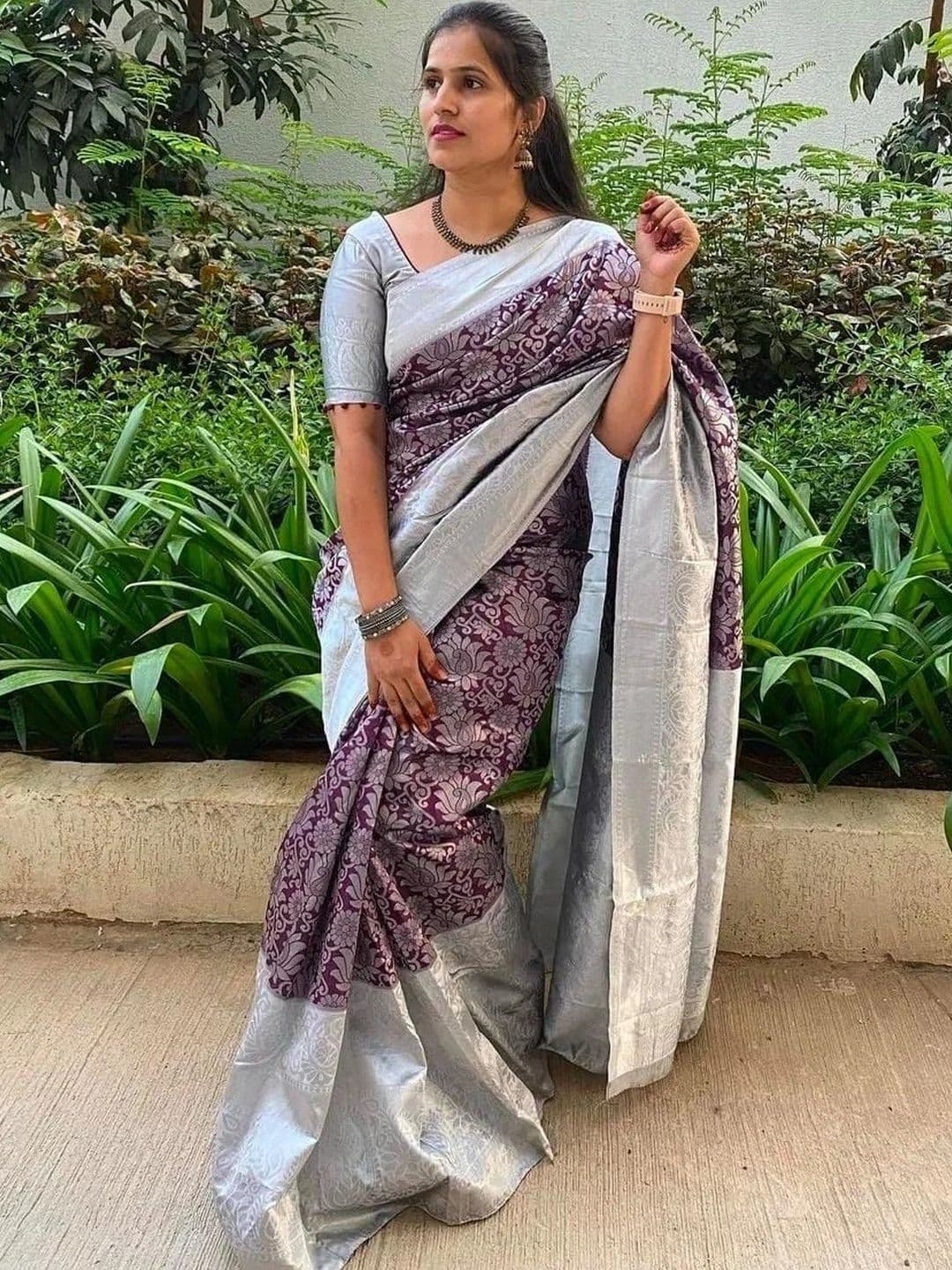 Faishonhouse Woven Design Zari Art Silk Banarasi Saree - view 1