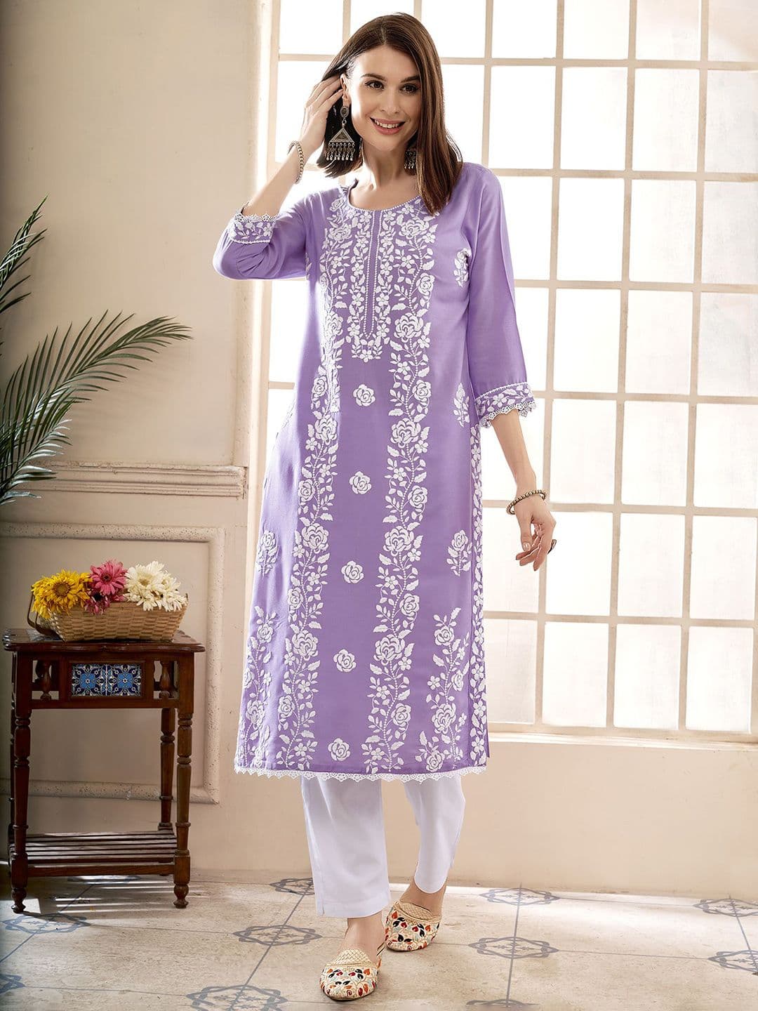 Anouk Floral Embroidered Round Neck Chikankari Straight Kurta - view 1