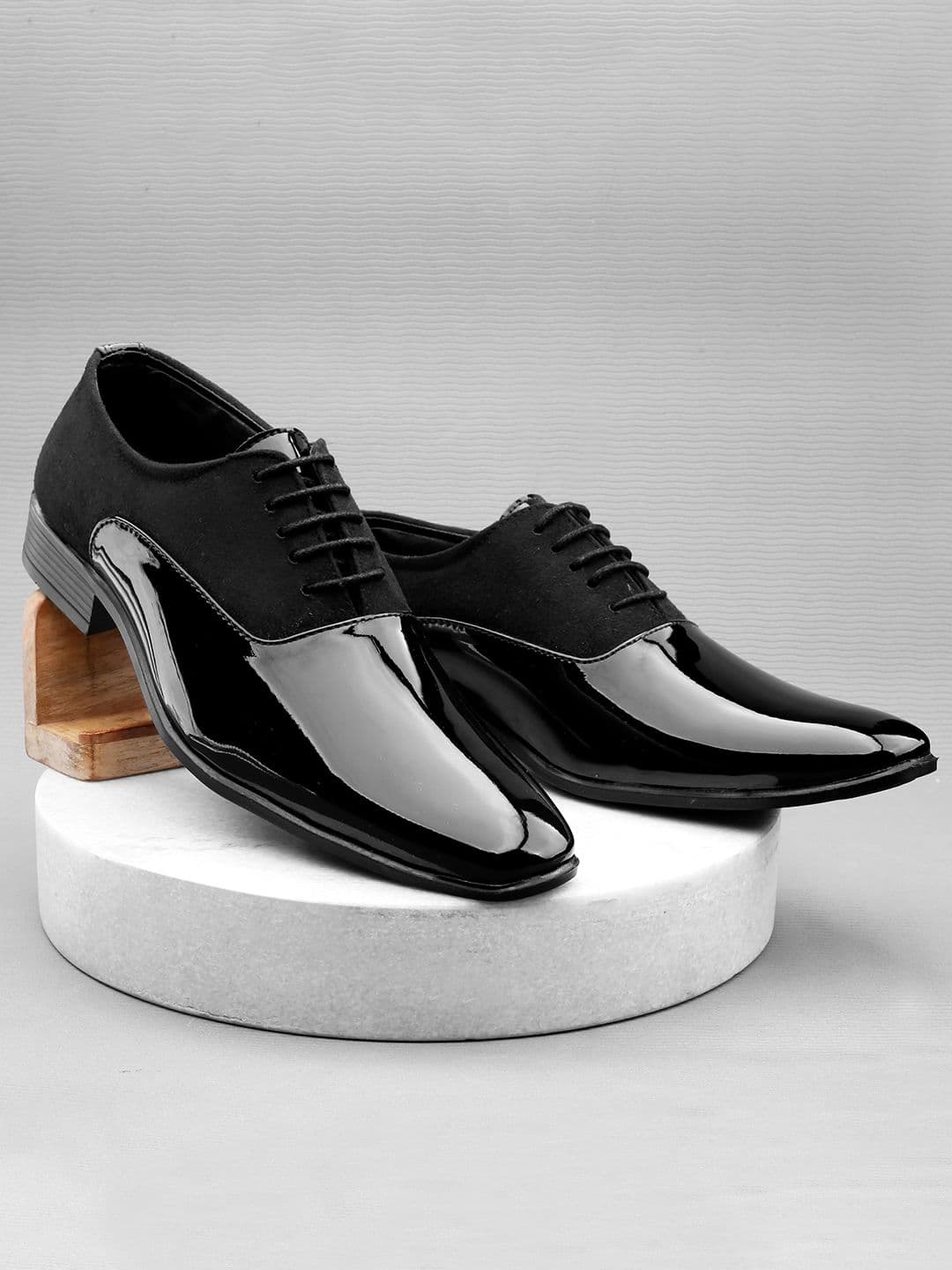 Anouk Men Square Toe Formal Oxfords - view 1