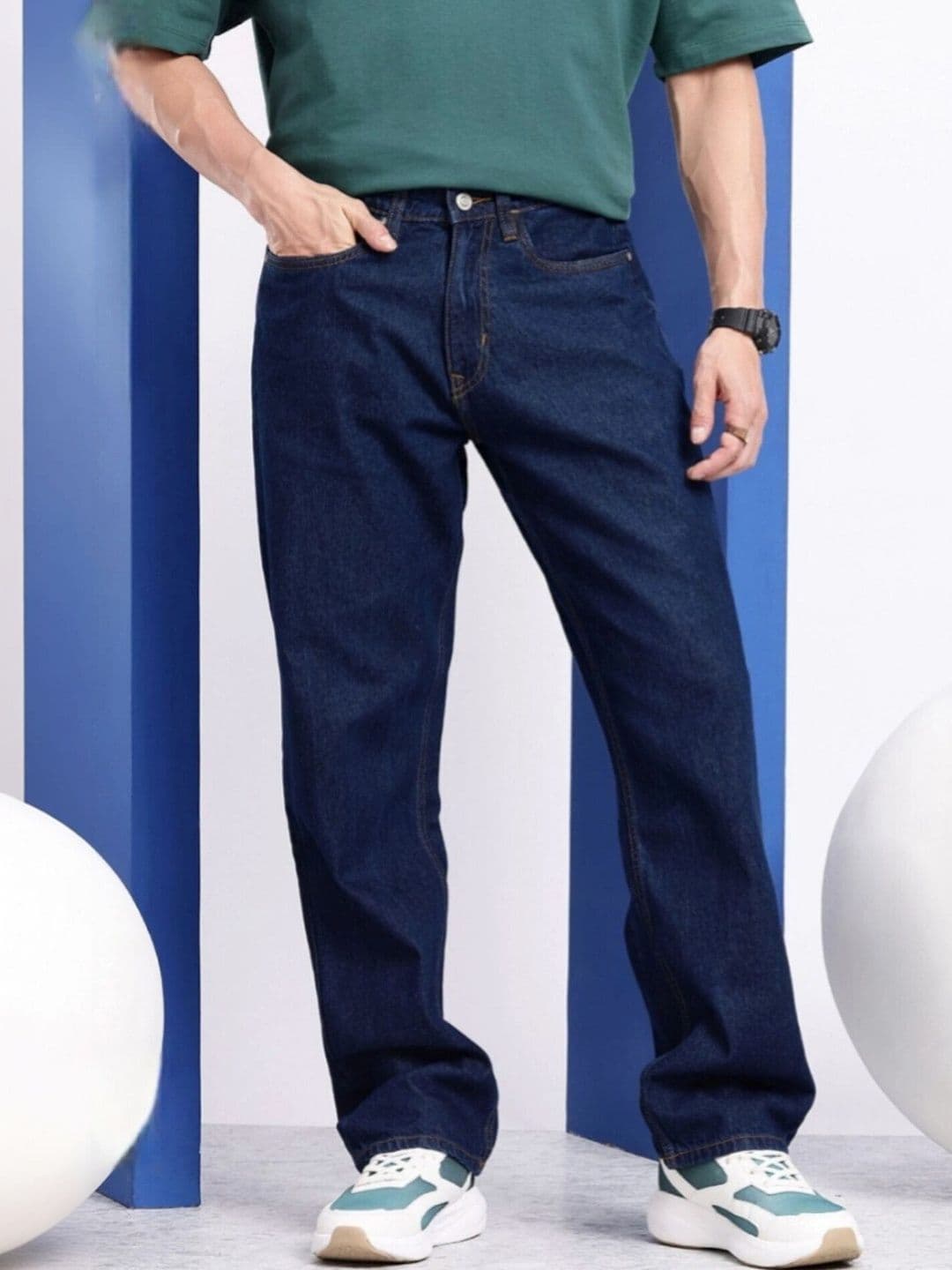LEVORCE Men Relaxed Fit Mid-Rise Stretchable Jeans - view 1
