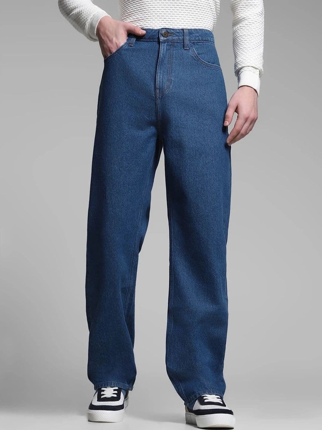 LEVORCE Men Relaxed Fit Mid-Rise Stretchable Jeans - view 1