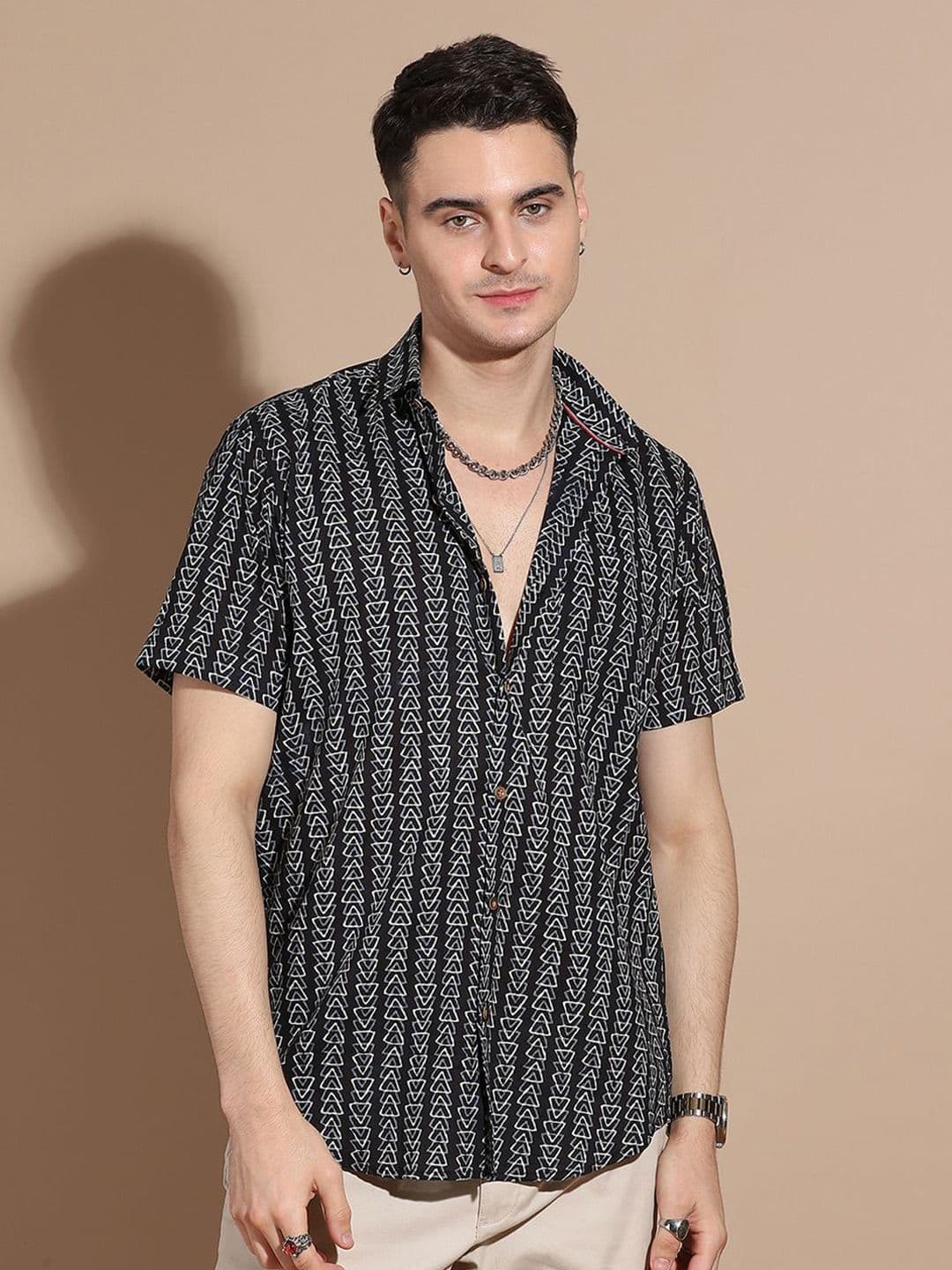 Anouk Men Smart Cutaway Collar Geometric Printed Cotton Casual Shirt - view 1