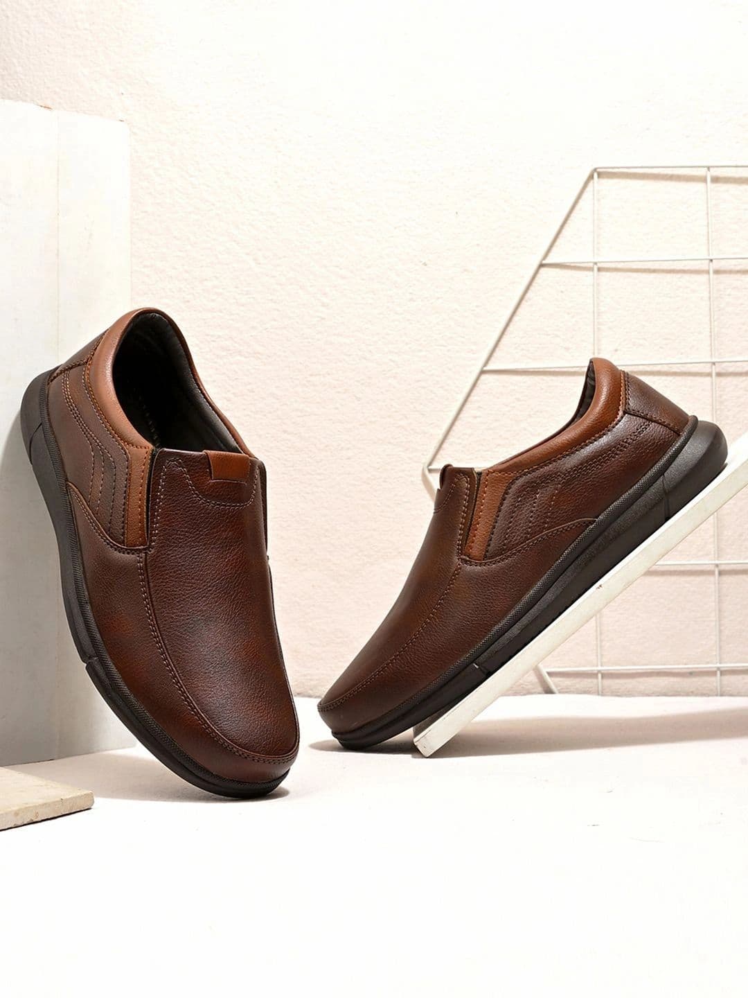 HERE&NOW Men PU Round Toe Slip-On Slip-On Shoes Formal Shoes - view 1